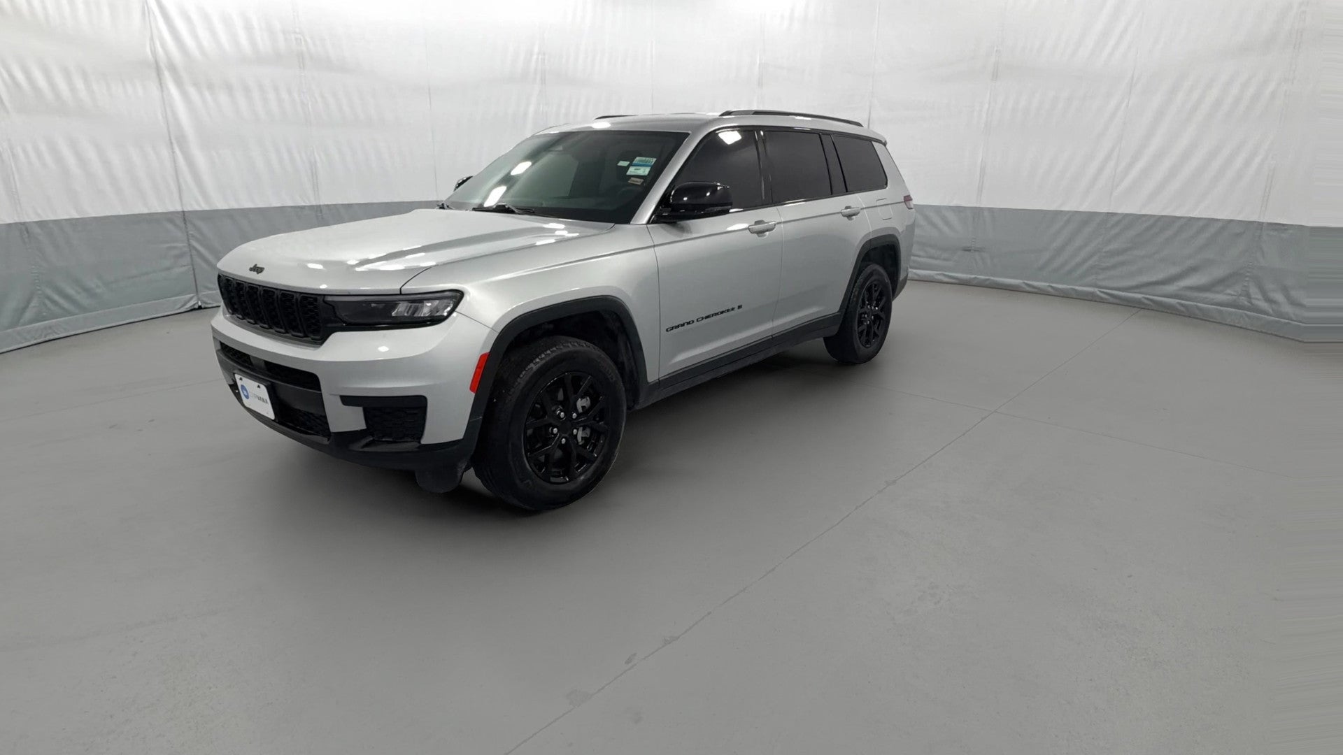 2024 Jeep Grand Cherokee L vehicle photo