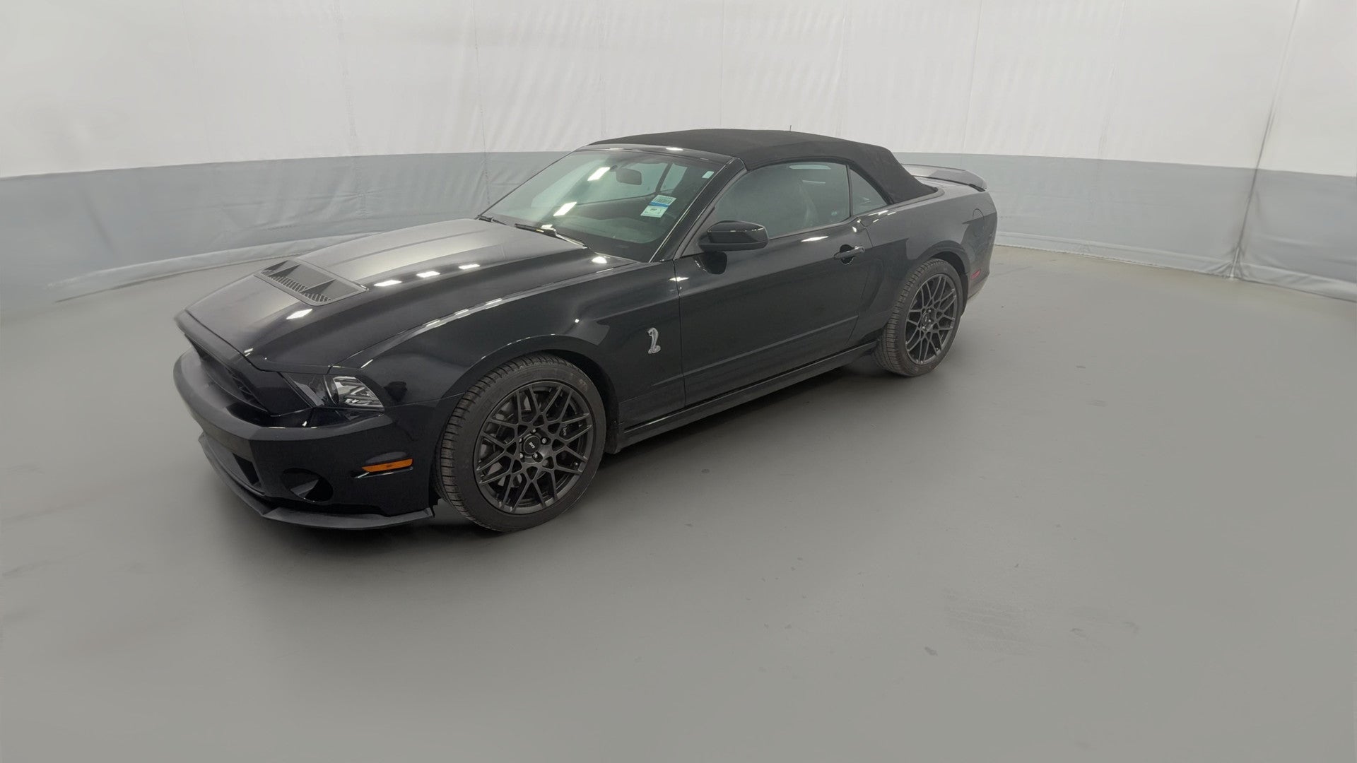 2013 Ford Mustang vehicle photo