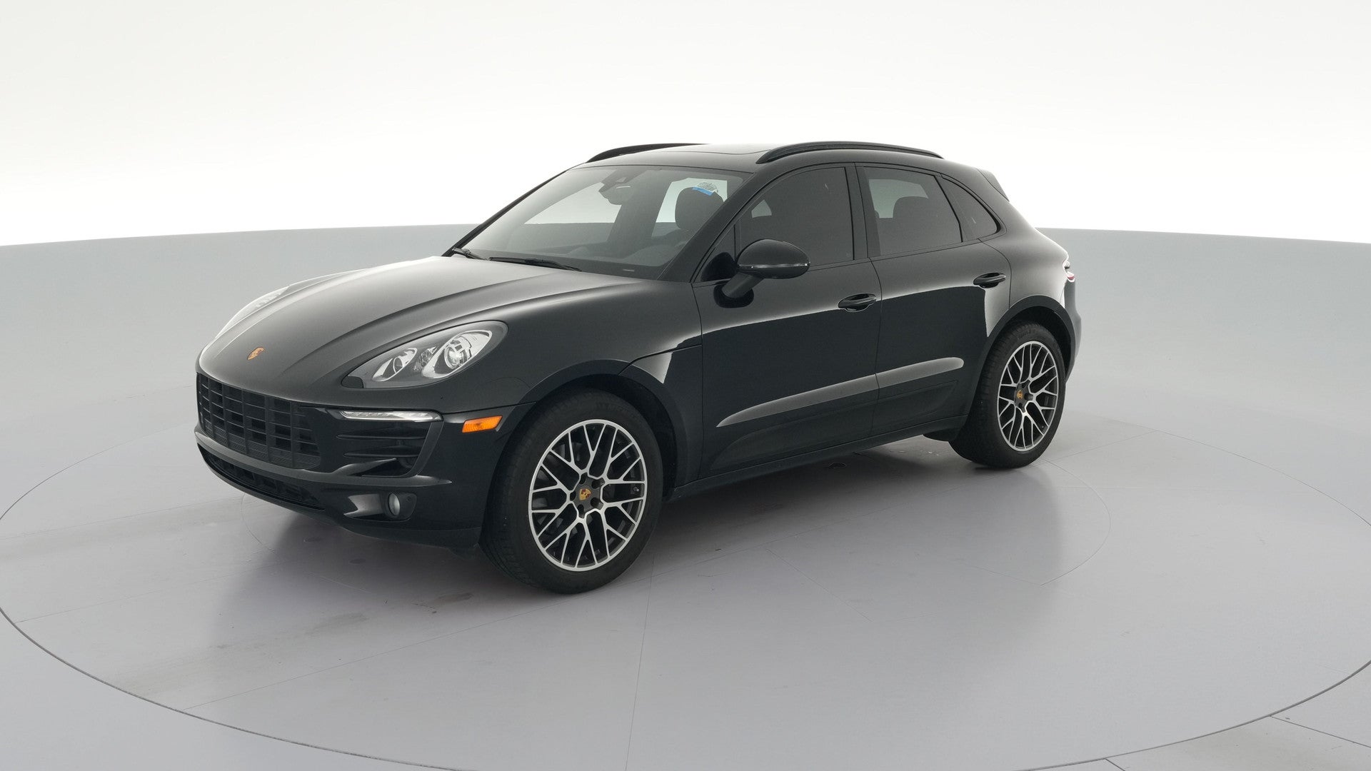 2018 Porsche Macan vehicle photo