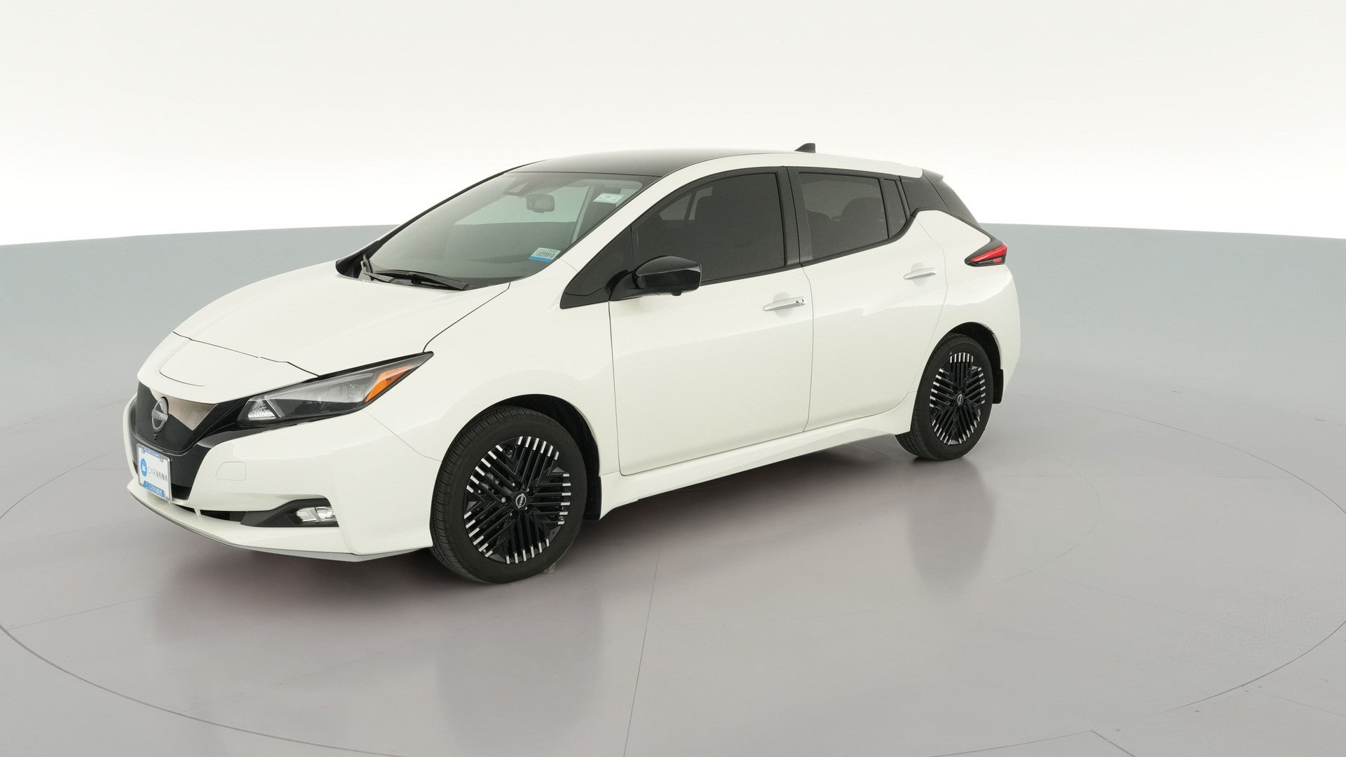 2025 Nissan LEAF vehicle photo