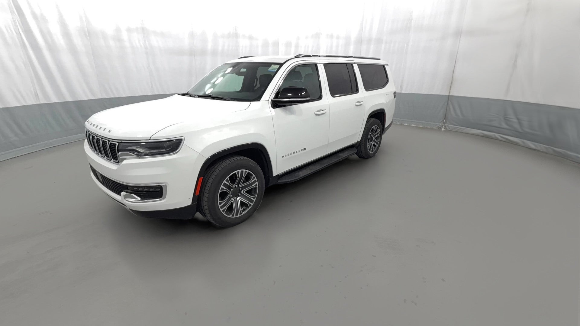 2024 Jeep Wagoneer L vehicle photo