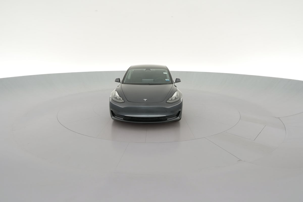 2022 Tesla Model 3 Rear-Wheel Drive in Midnight Silver Metallic — 360° view 1