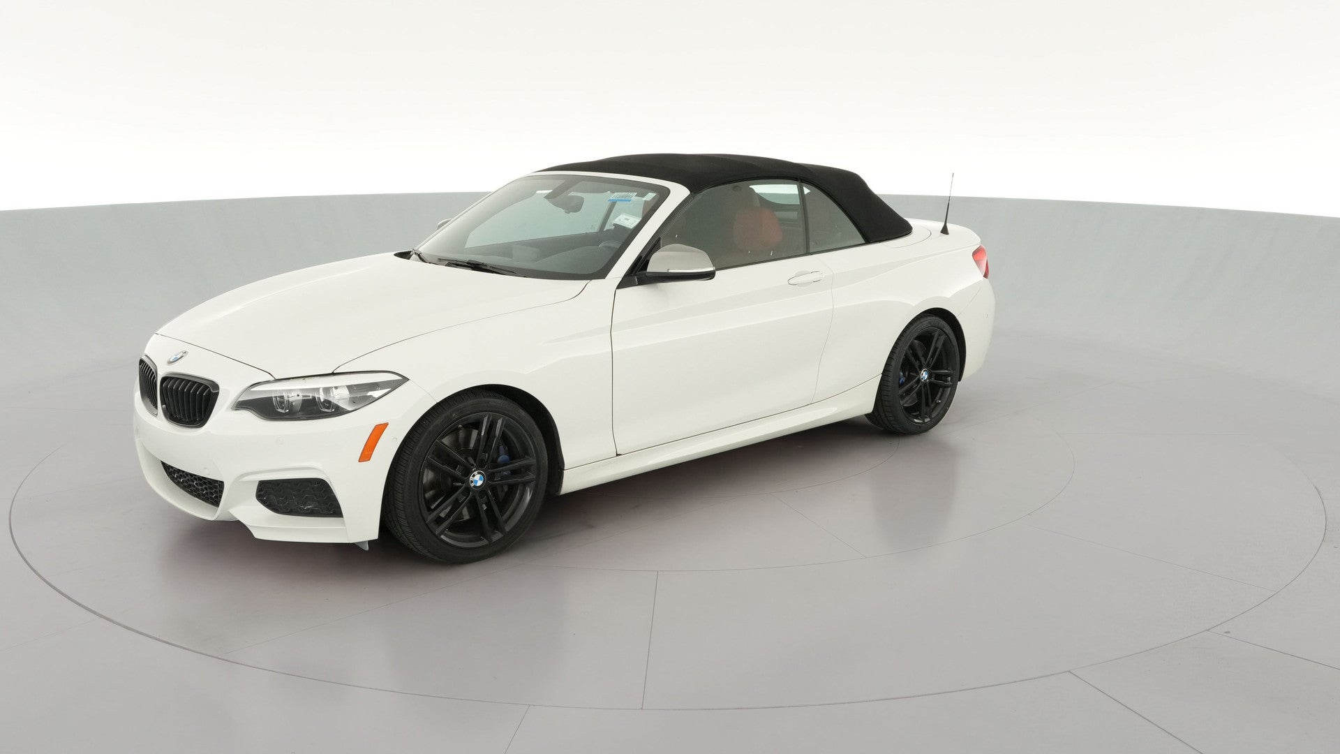 2018 BMW 2 Series vehicle photo