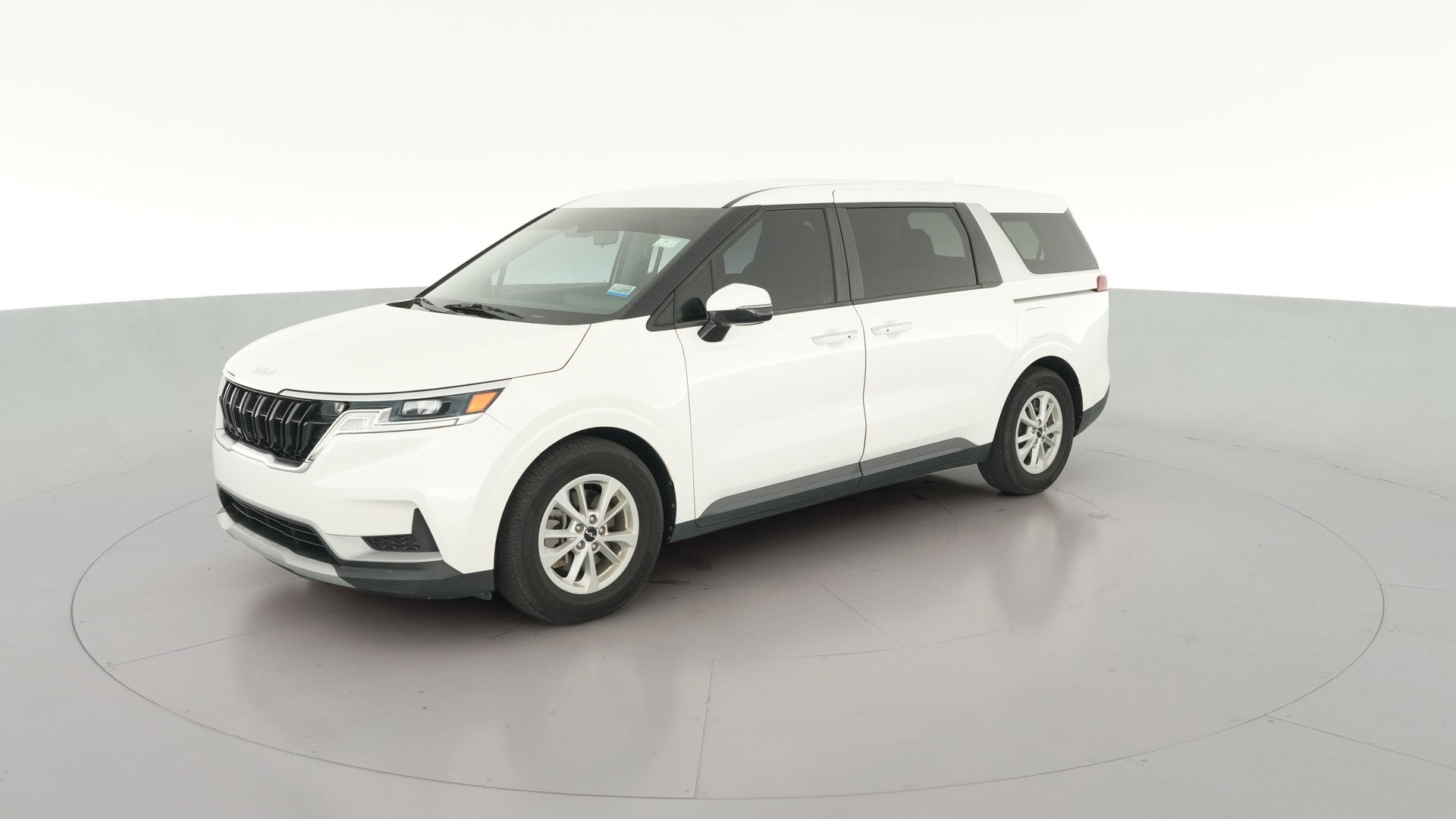 2022 Kia Carnival vehicle photo