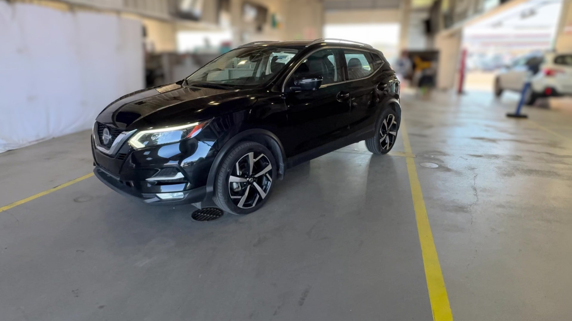 2022 Nissan Rogue Sport vehicle photo