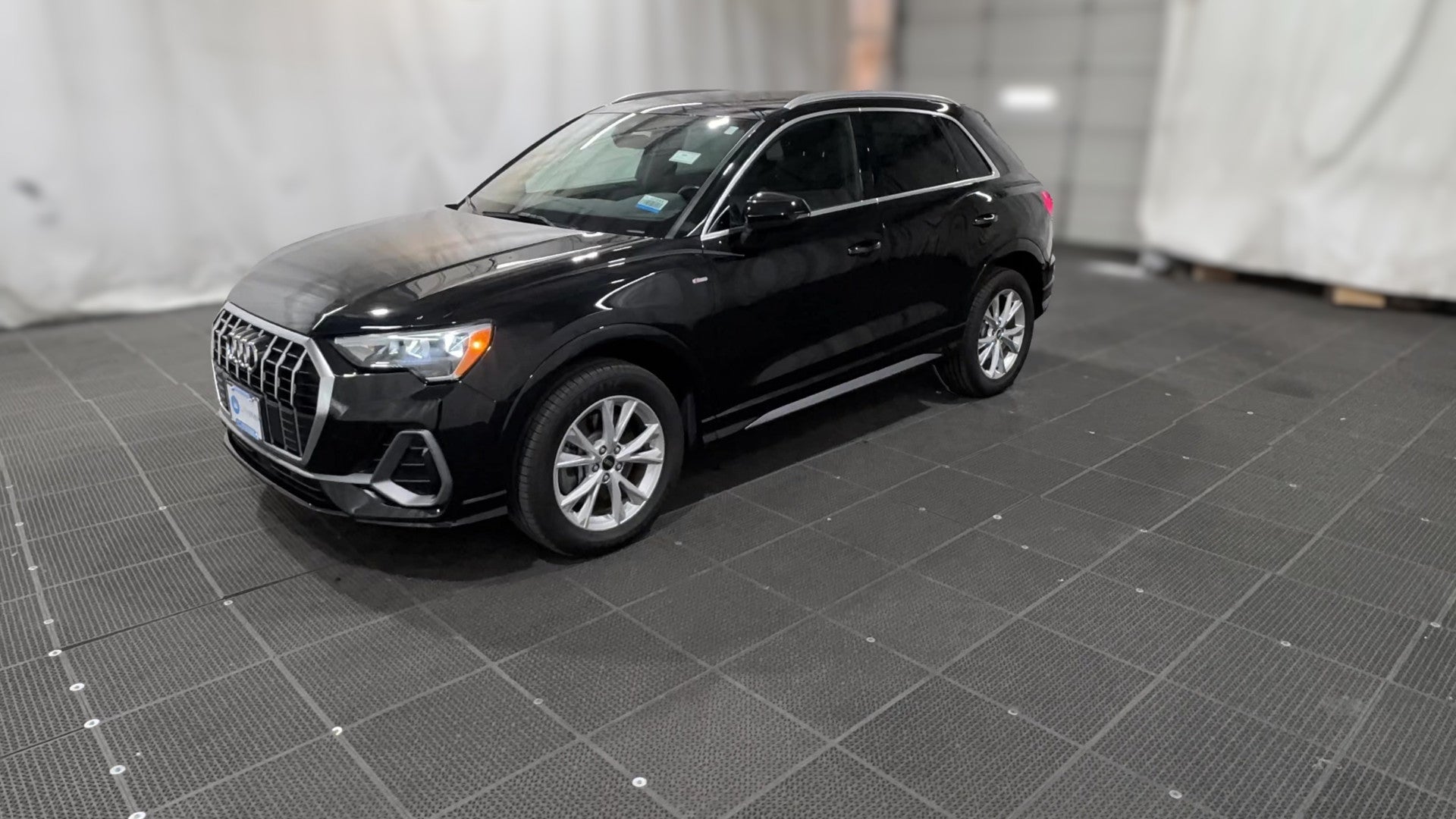 2021 Audi Q3 vehicle photo