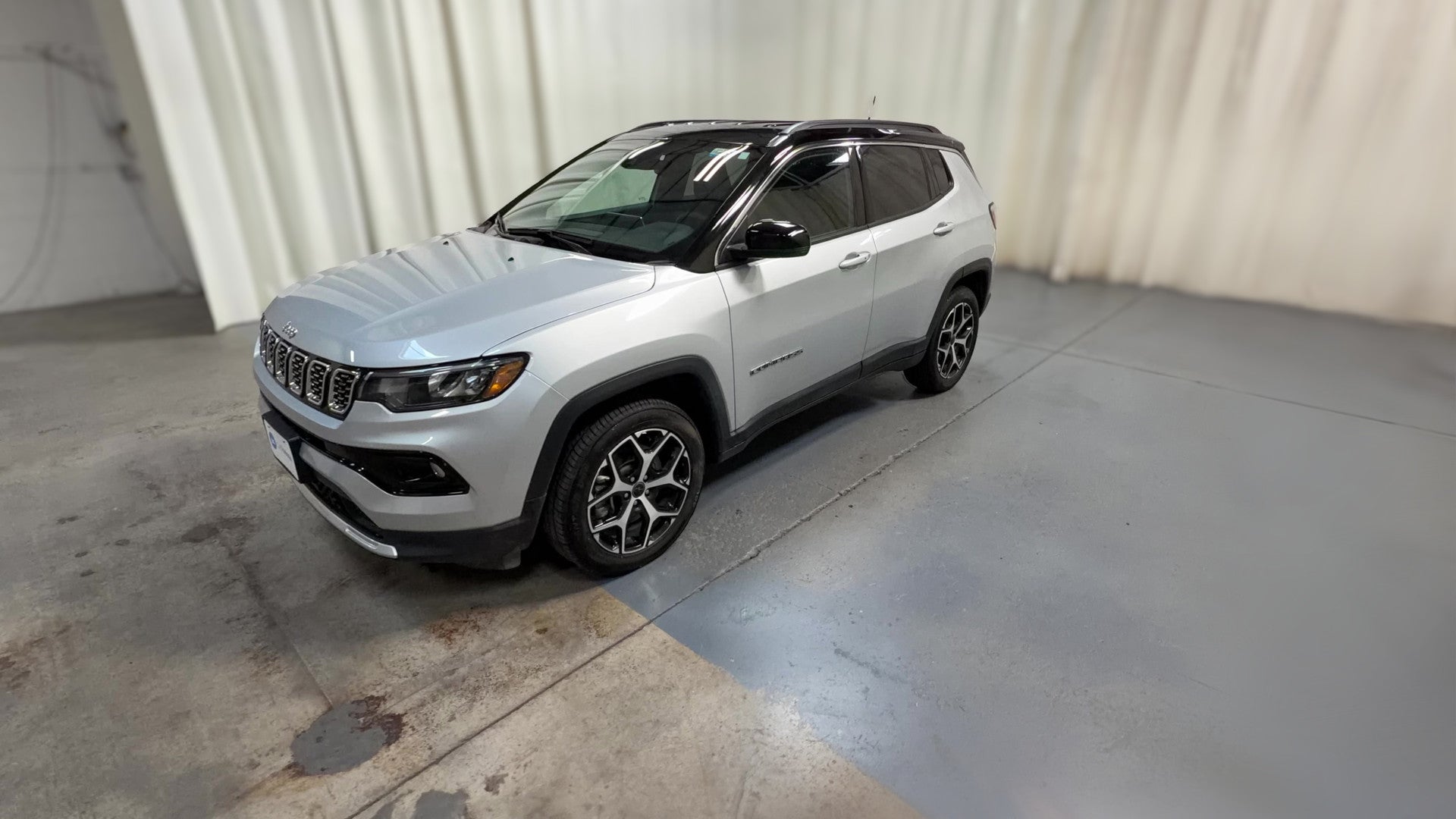 2025 Jeep Compass vehicle photo
