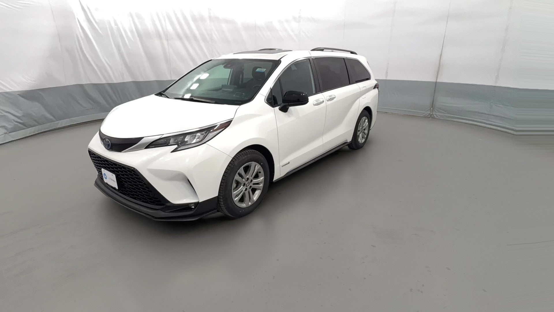2021 Toyota Sienna vehicle photo