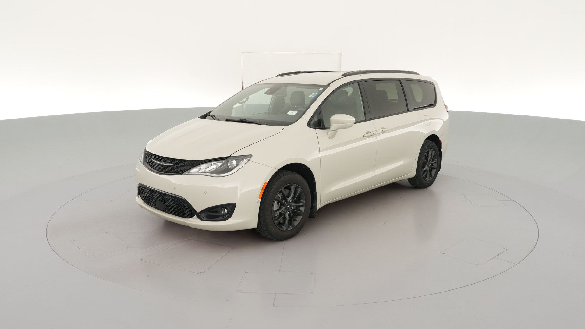 2020 Chrysler Pacifica vehicle photo