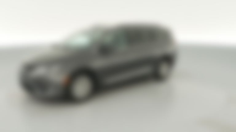 2017 Chrysler Pacifica vehicle photo