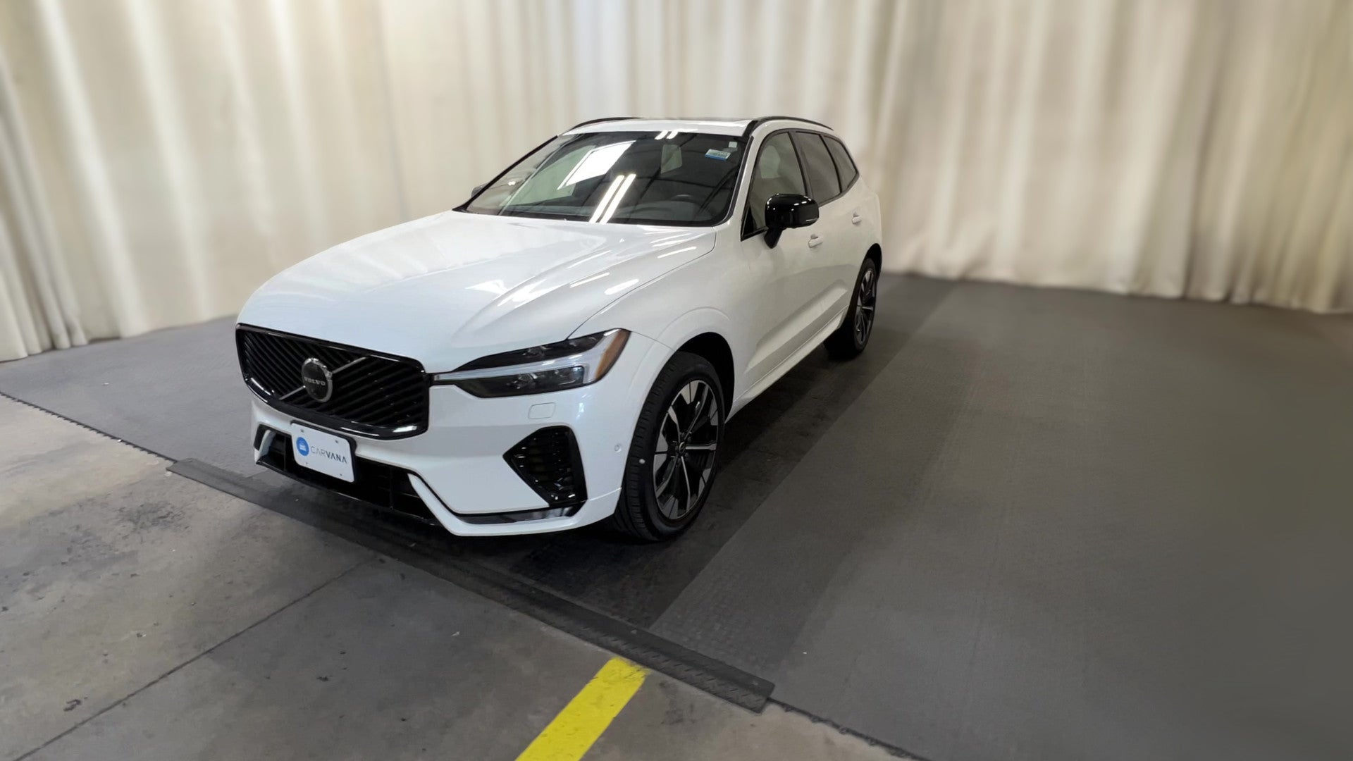 2026 Volvo XC60 vehicle photo