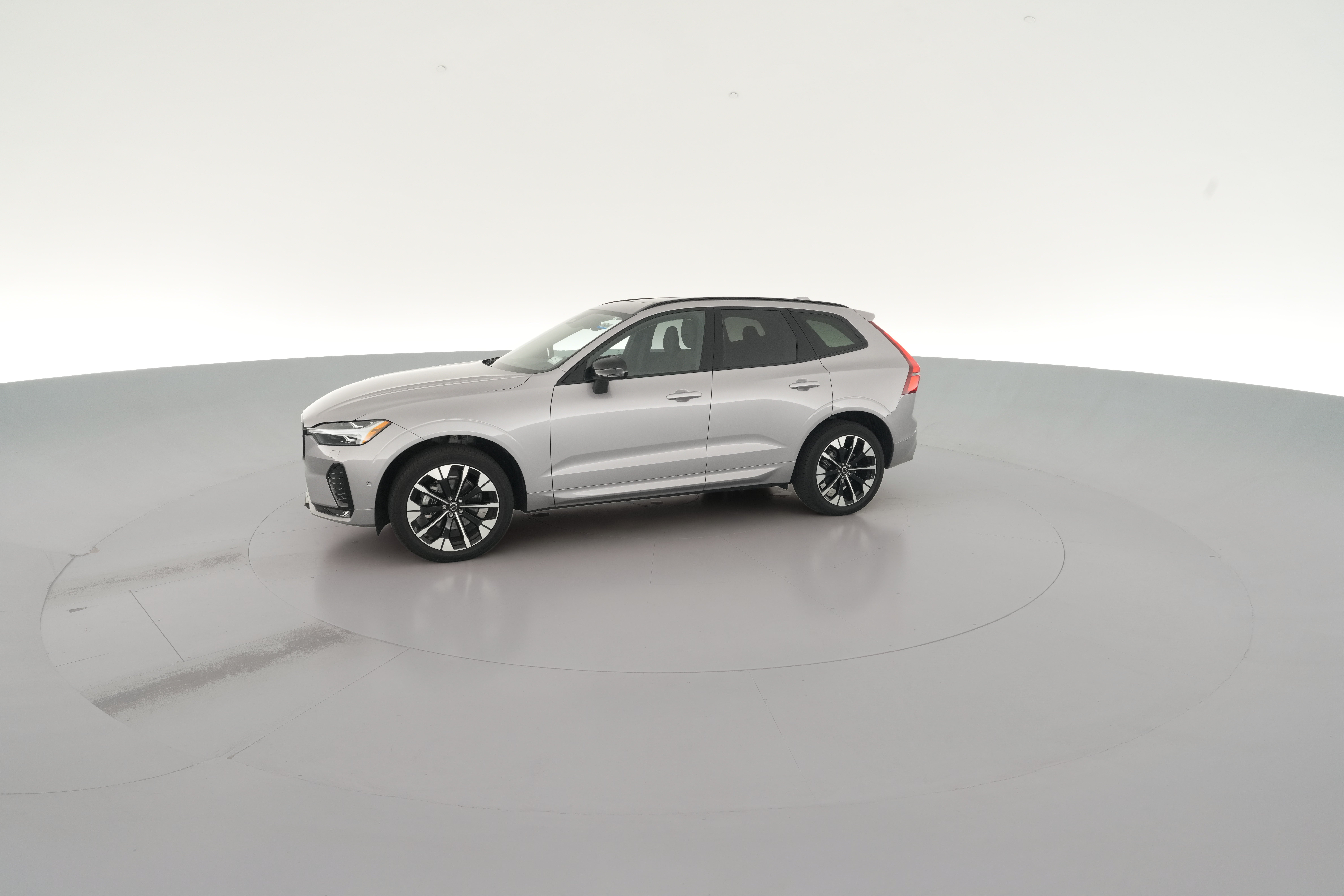 2026 Volvo XC60 Plus - Photo 30