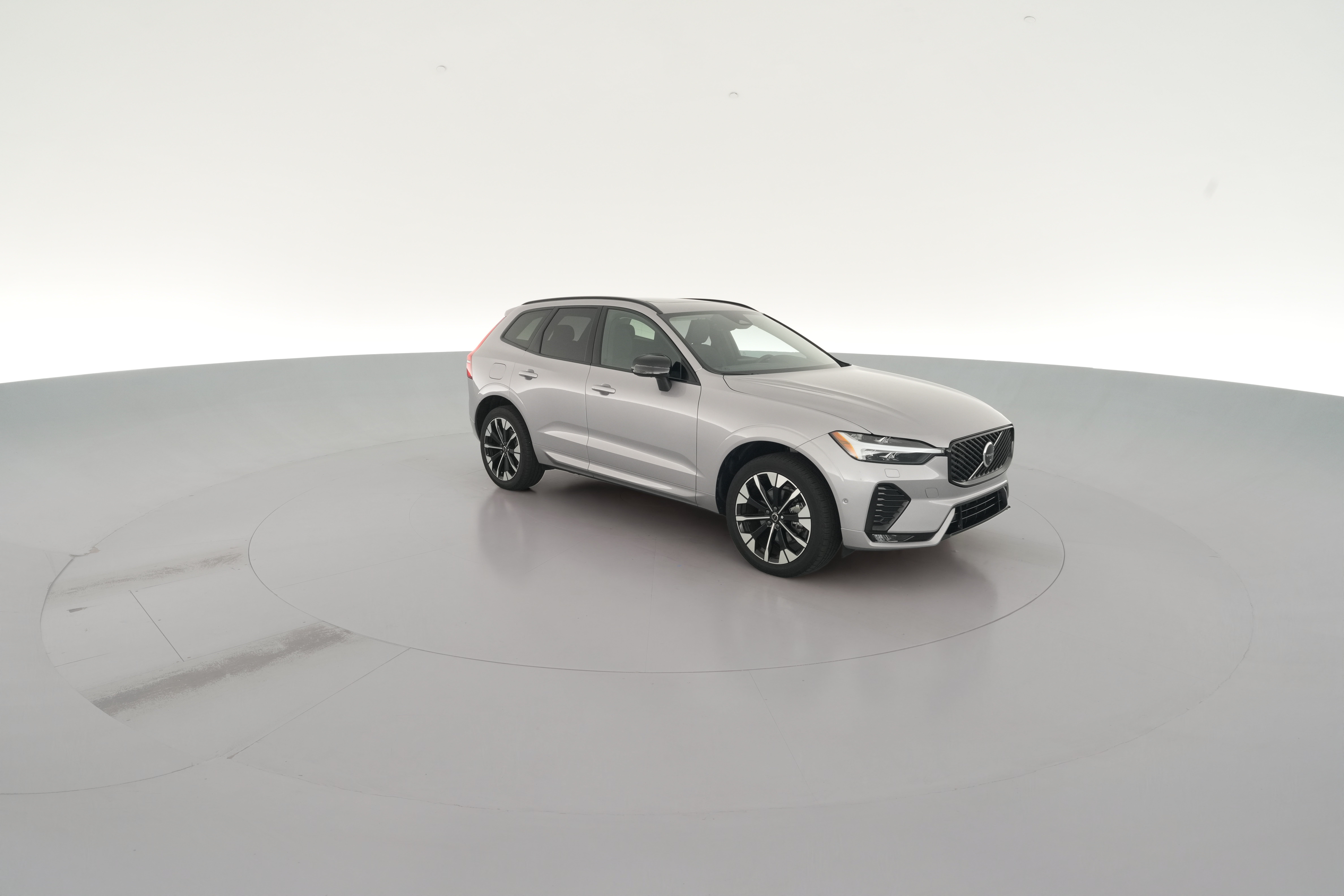 2026 Volvo XC60 Plus - Photo 41