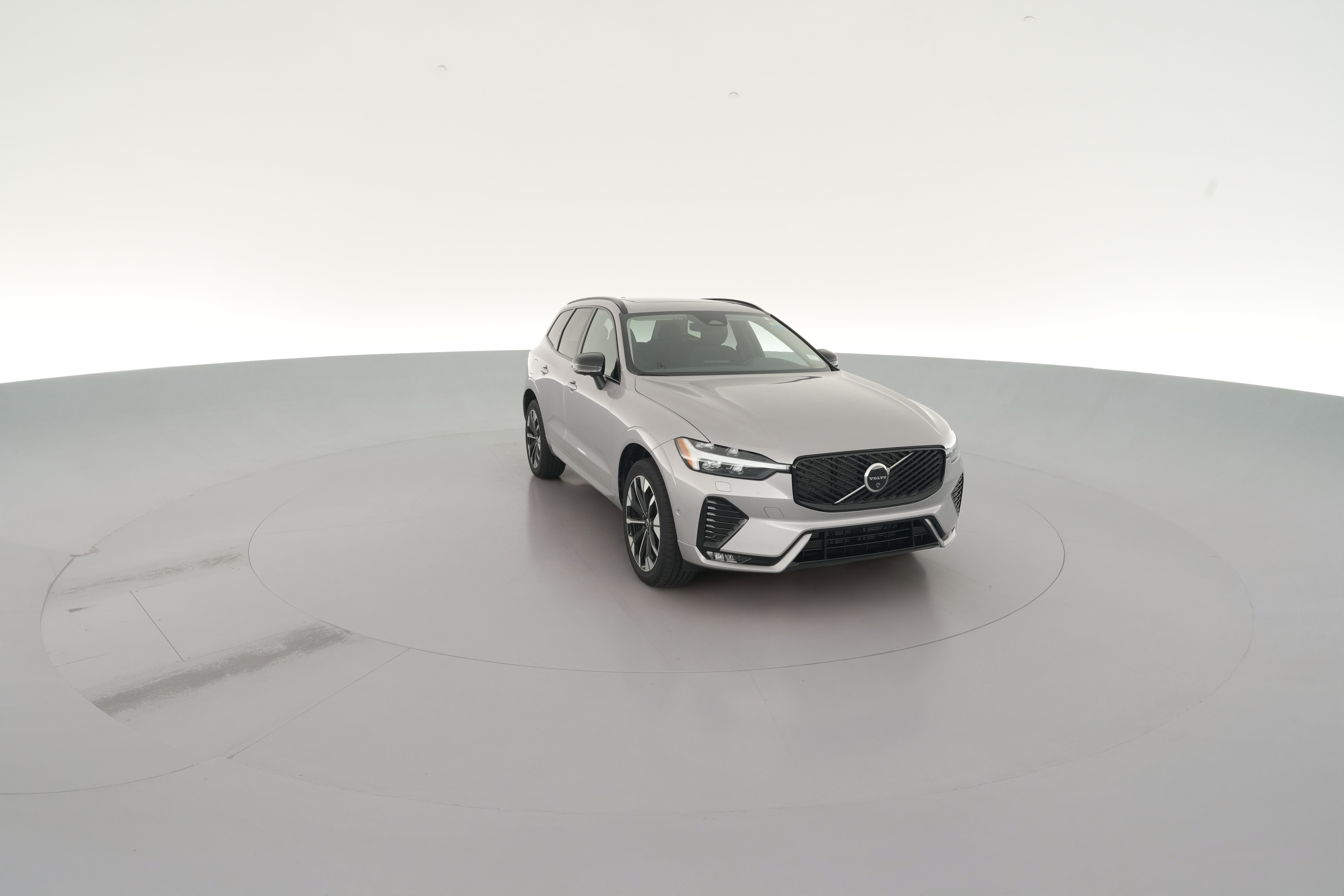 2026 Volvo XC60 Plus - Photo 42