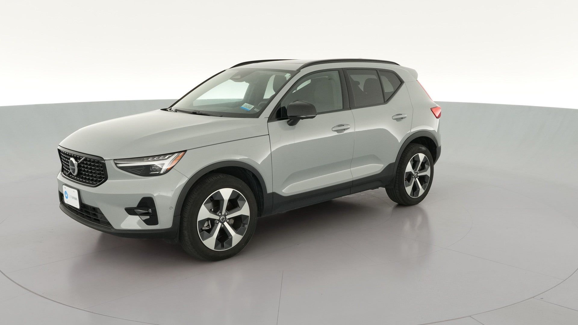 2024 Volvo XC40 vehicle photo