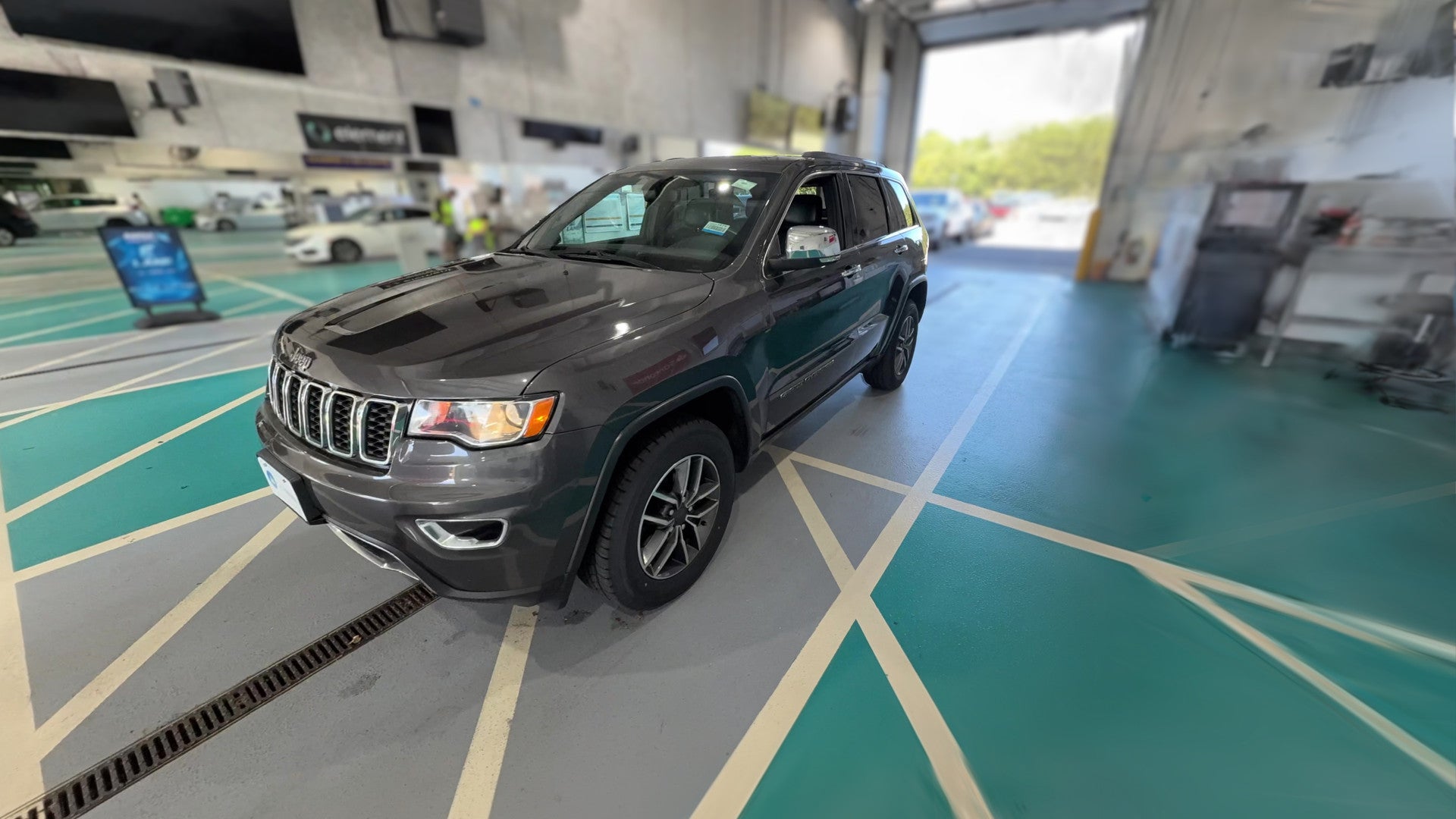 2019 Jeep Grand Cherokee vehicle photo