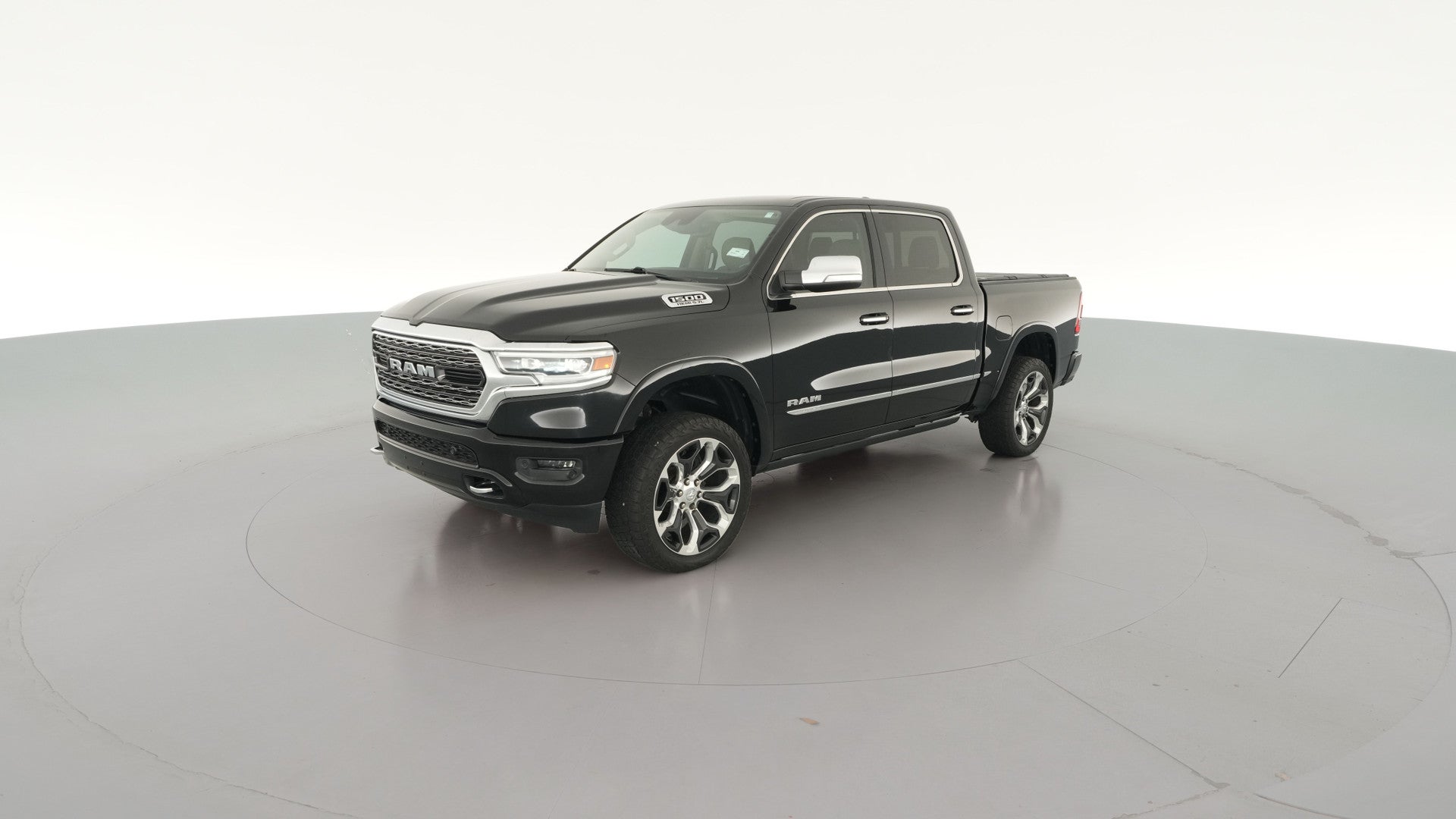 2019 Ram 1500 Crew Cab vehicle photo