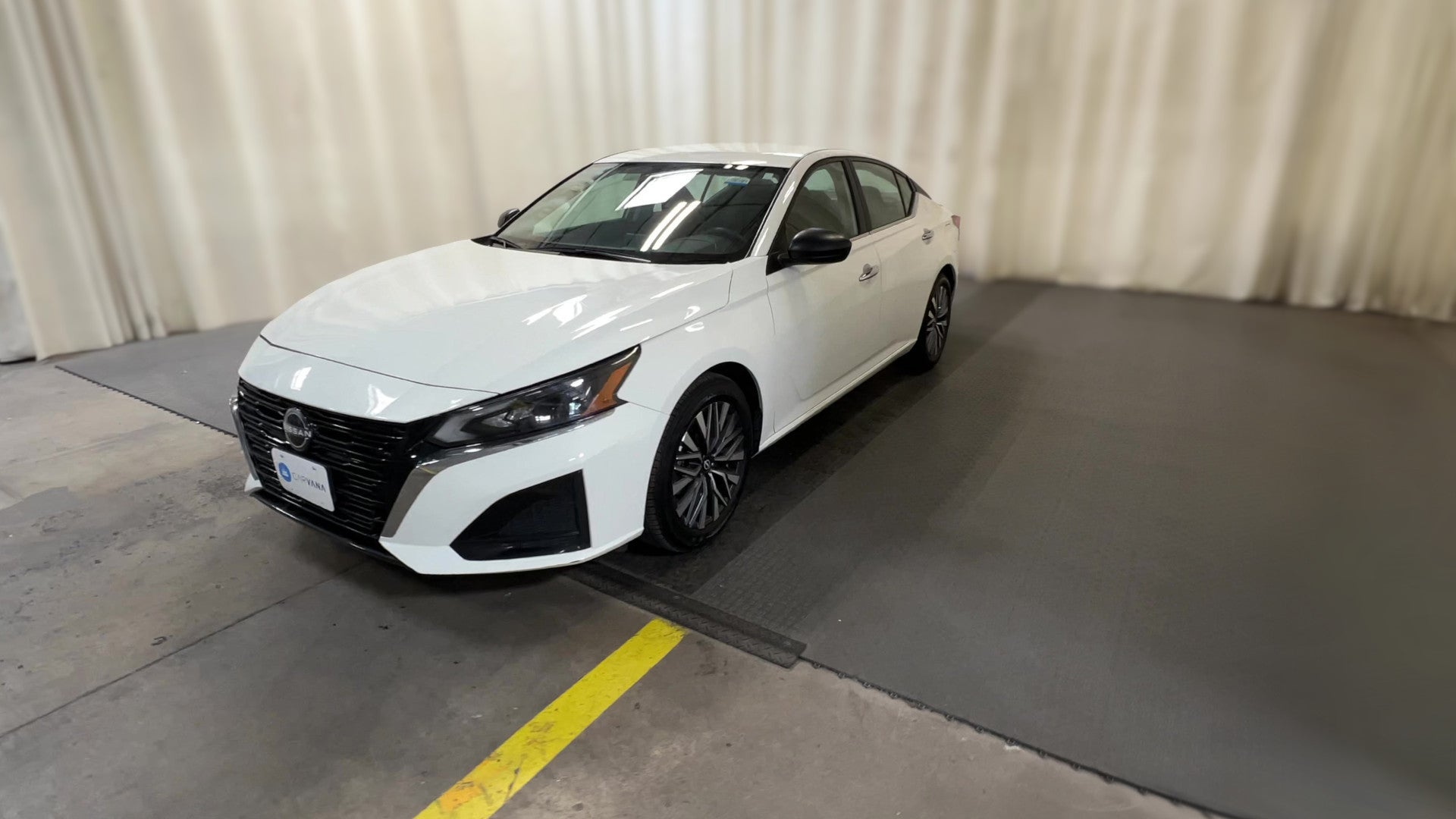 2025 Nissan Altima vehicle photo