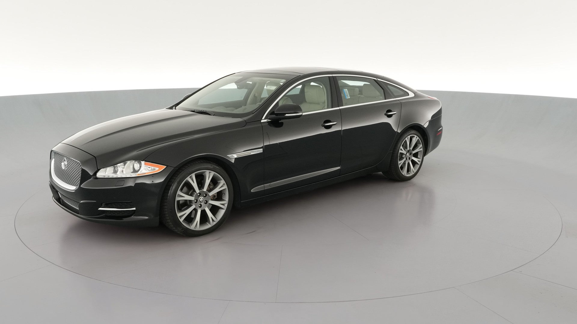 2011 Jaguar XJ vehicle photo