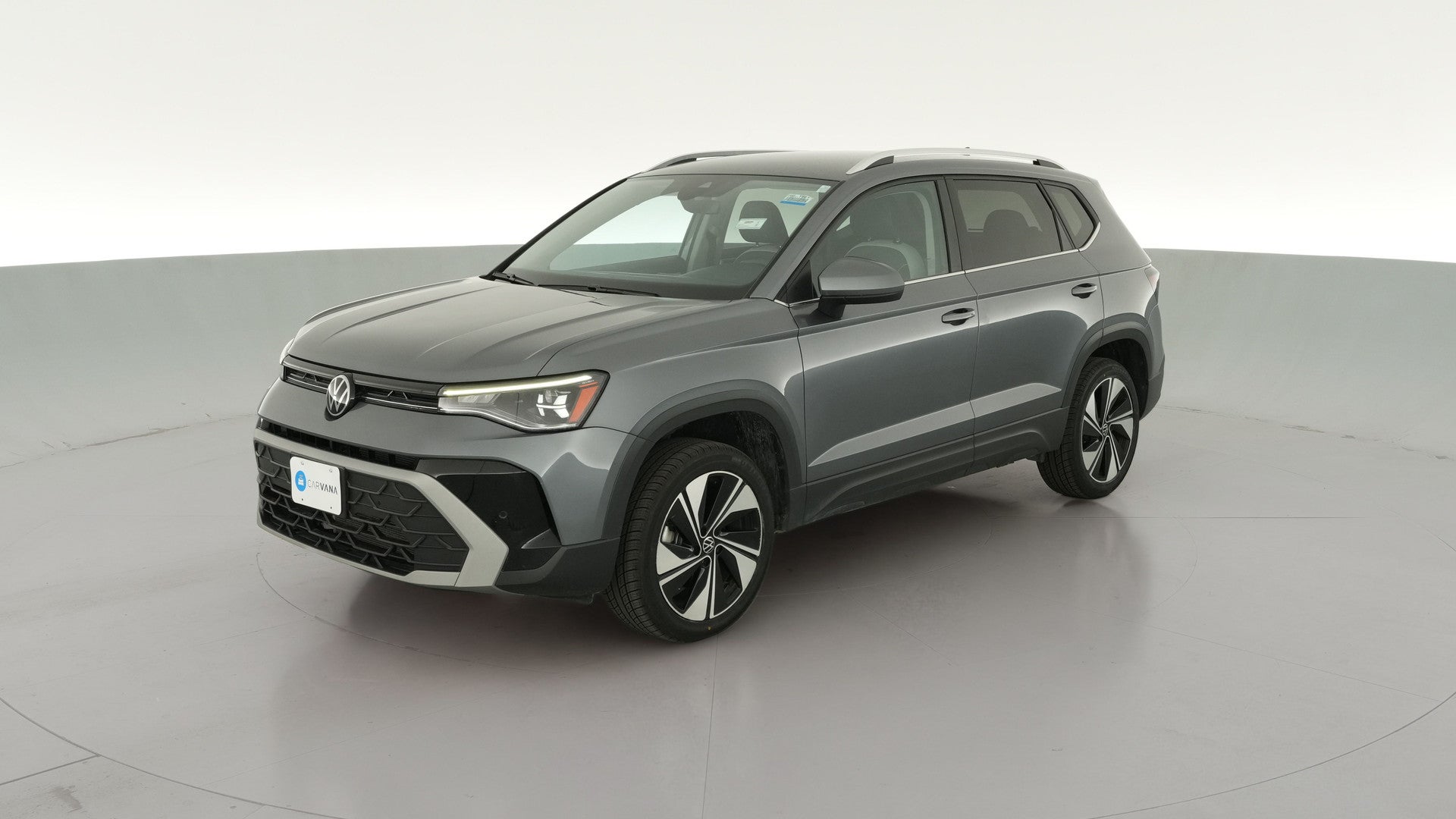 2025 Volkswagen Taos vehicle photo