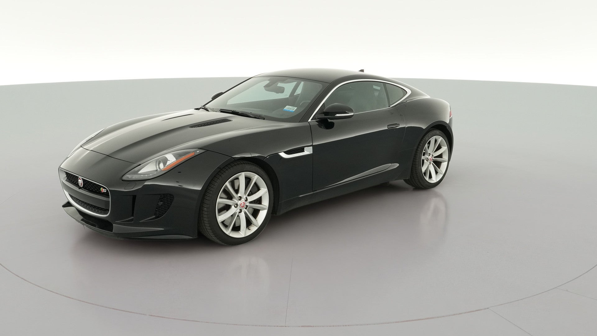 2015 Jaguar F-TYPE vehicle photo