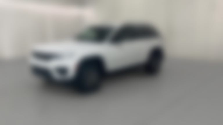 2027 Jeep Grand Cherokee vehicle photo