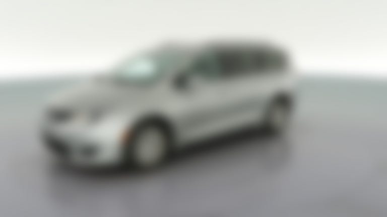 2017 Chrysler Pacifica vehicle photo
