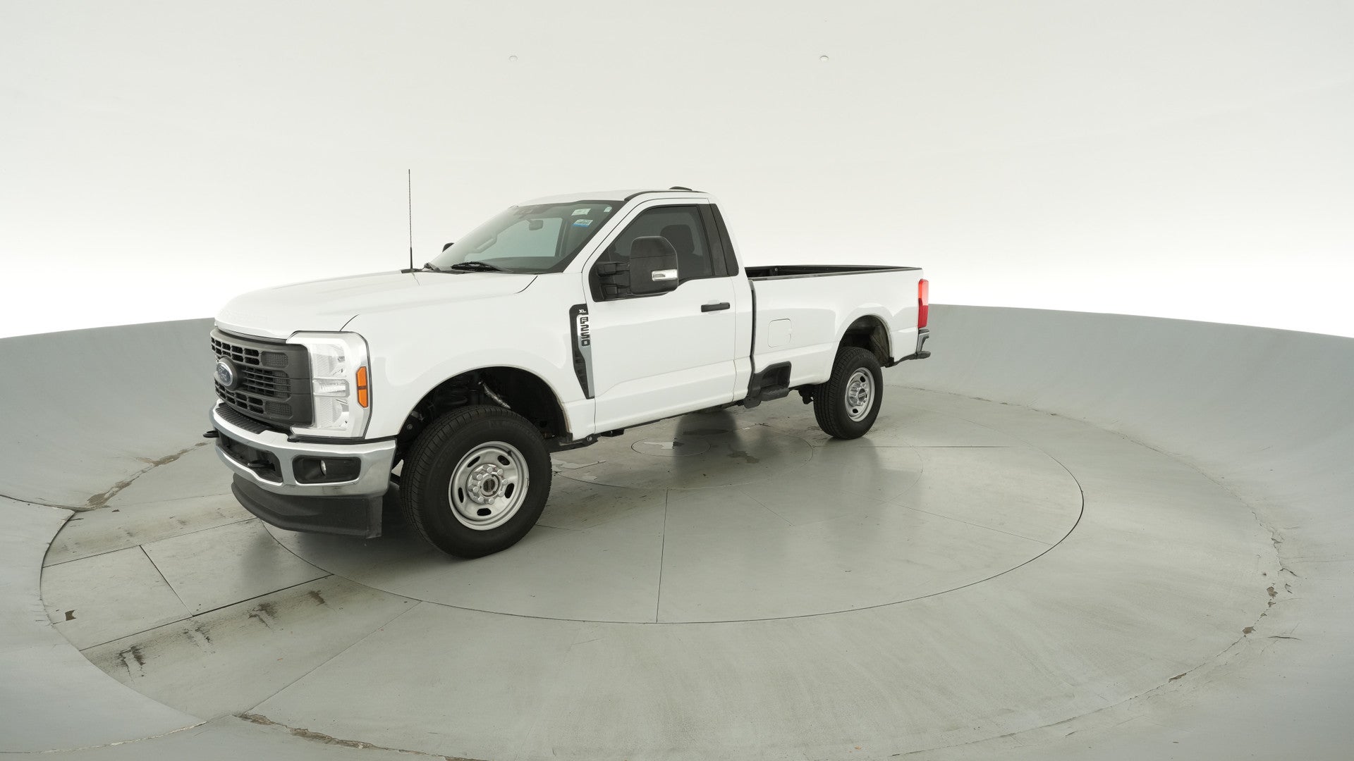 2024 Ford F250 Super Duty Regular Cab vehicle photo