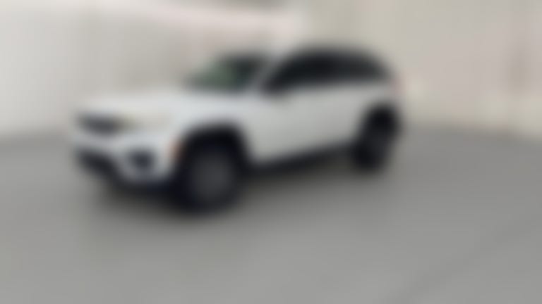 2027 Jeep Grand Cherokee vehicle photo
