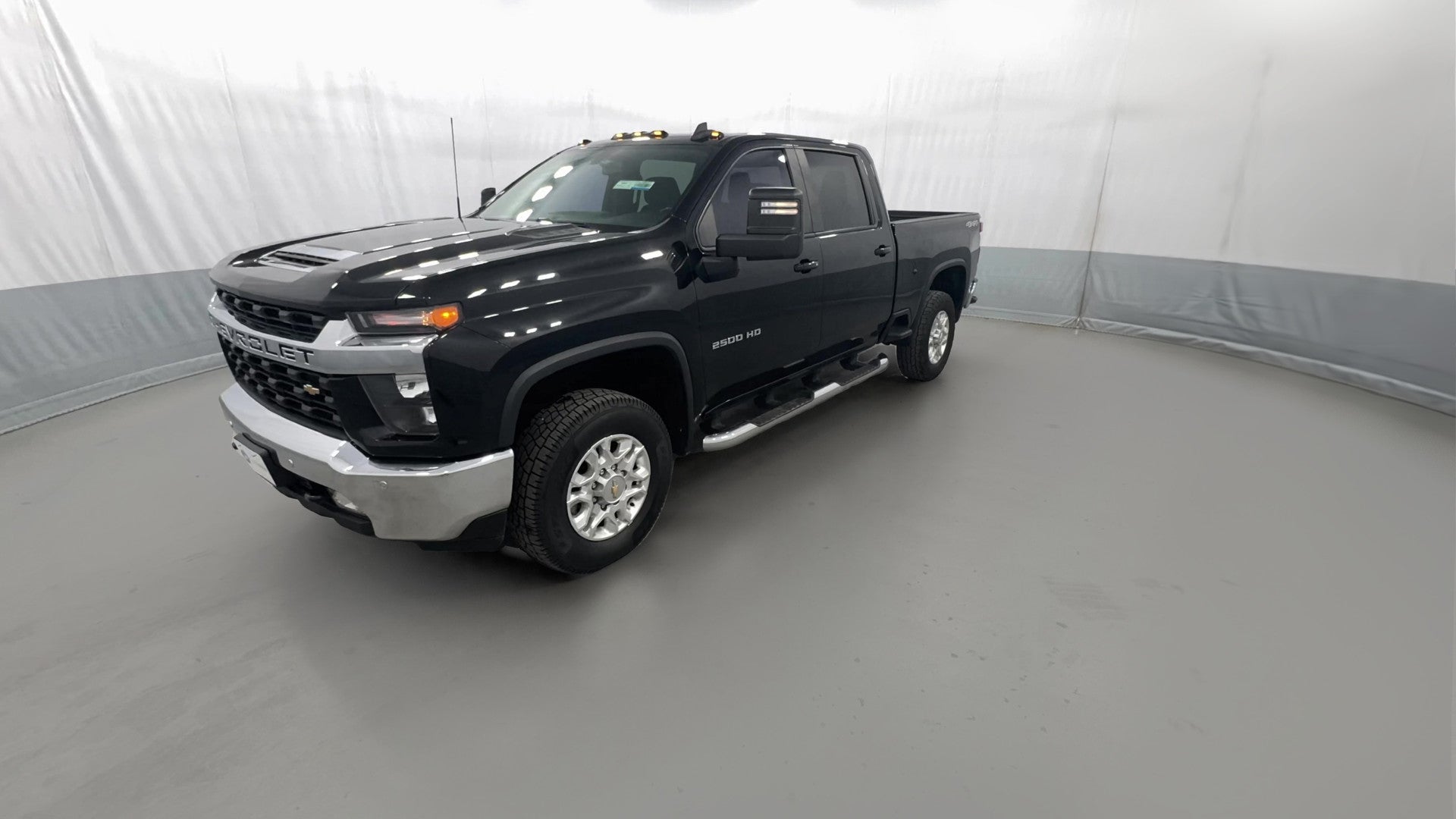 2021 Chevrolet Silverado 2500 HD Crew Cab vehicle photo
