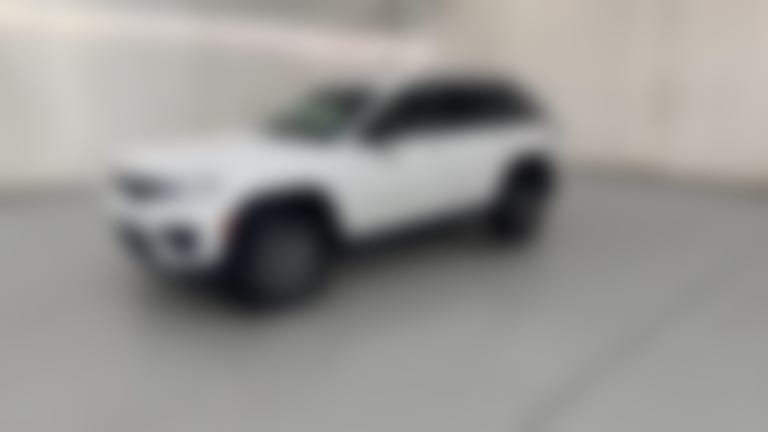 2027 Jeep Grand Cherokee vehicle photo