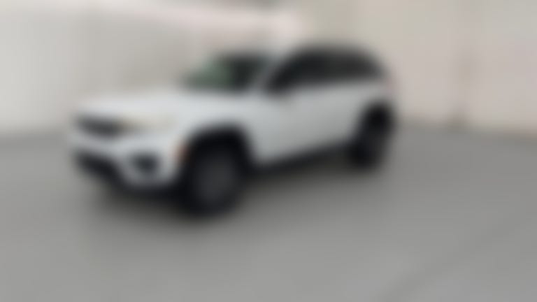 2027 Jeep Grand Cherokee vehicle photo