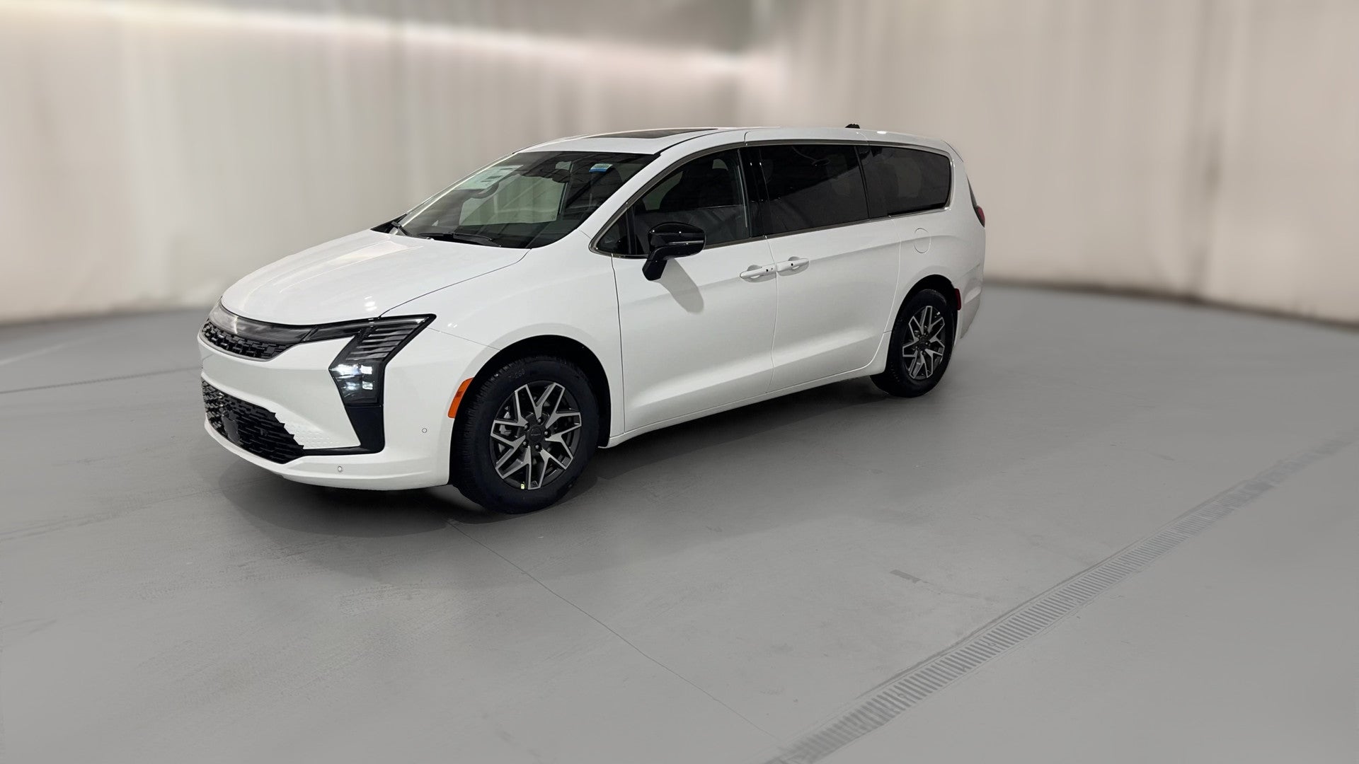 2027 Chrysler Pacifica vehicle photo