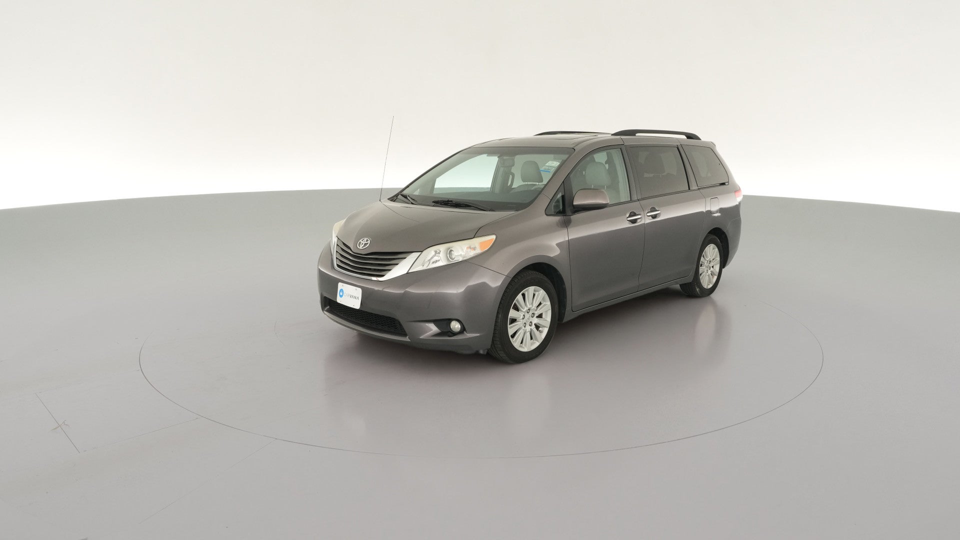 2013 Toyota Sienna vehicle photo