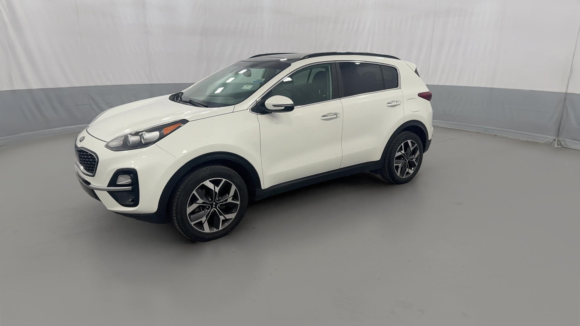 2020 Kia Sportage vehicle photo