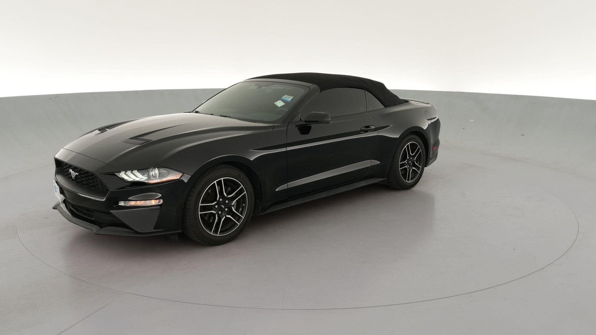 2018 Ford Mustang vehicle photo