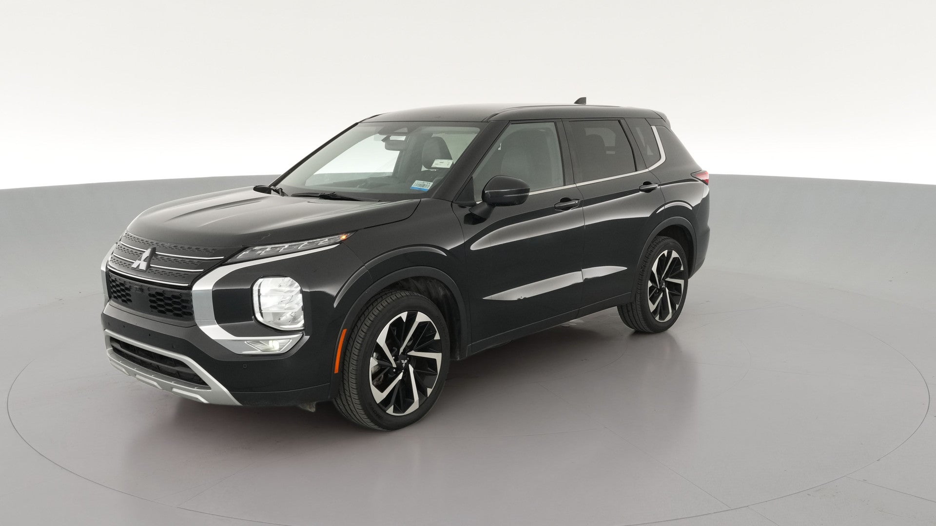 2024 Mitsubishi Outlander vehicle photo