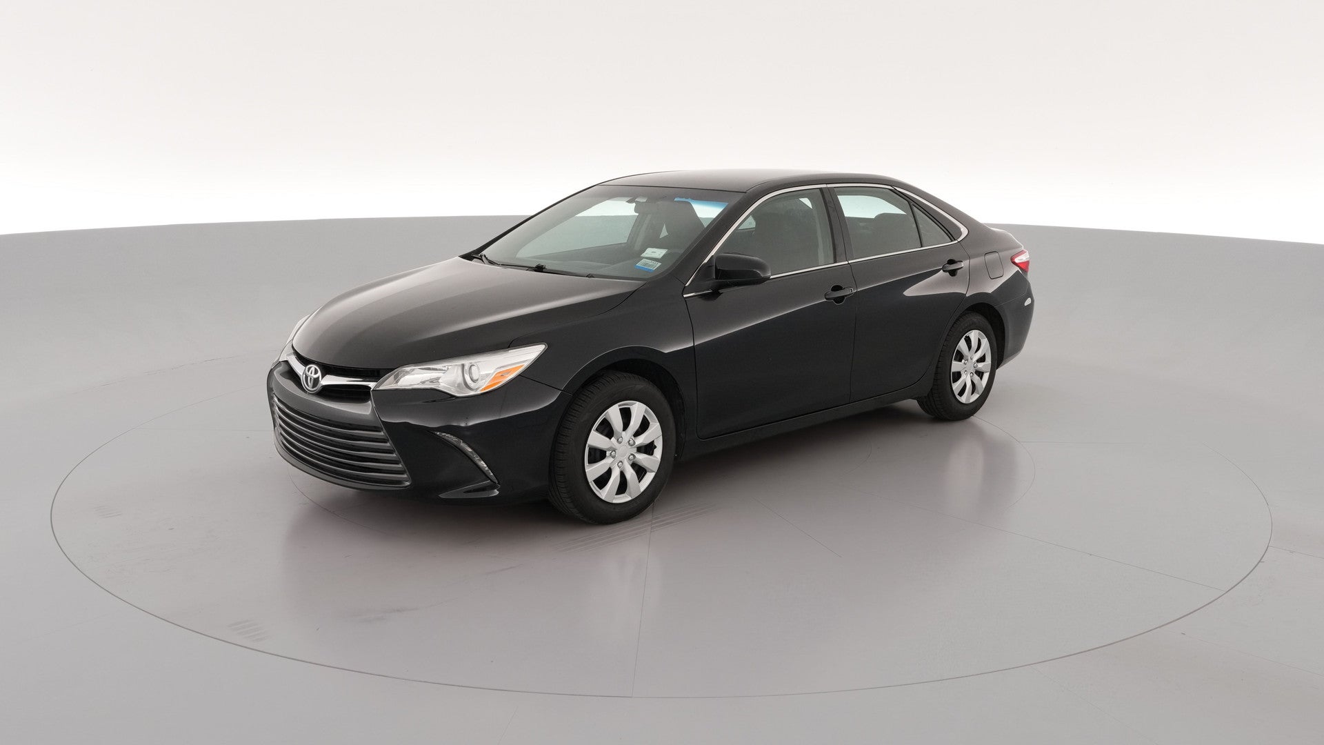 2015 Toyota Camry vehicle photo