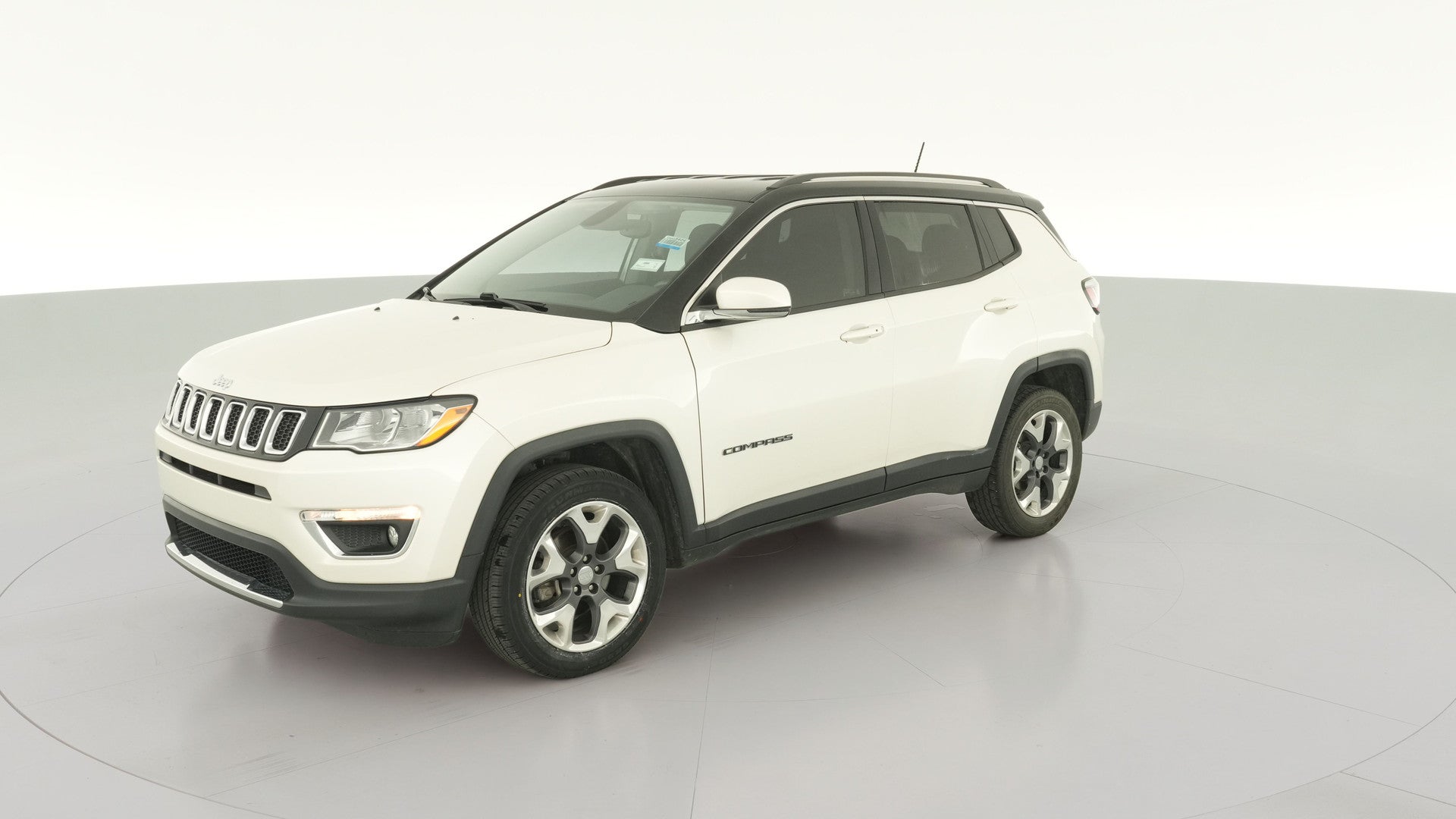 2019 Jeep Compass vehicle photo