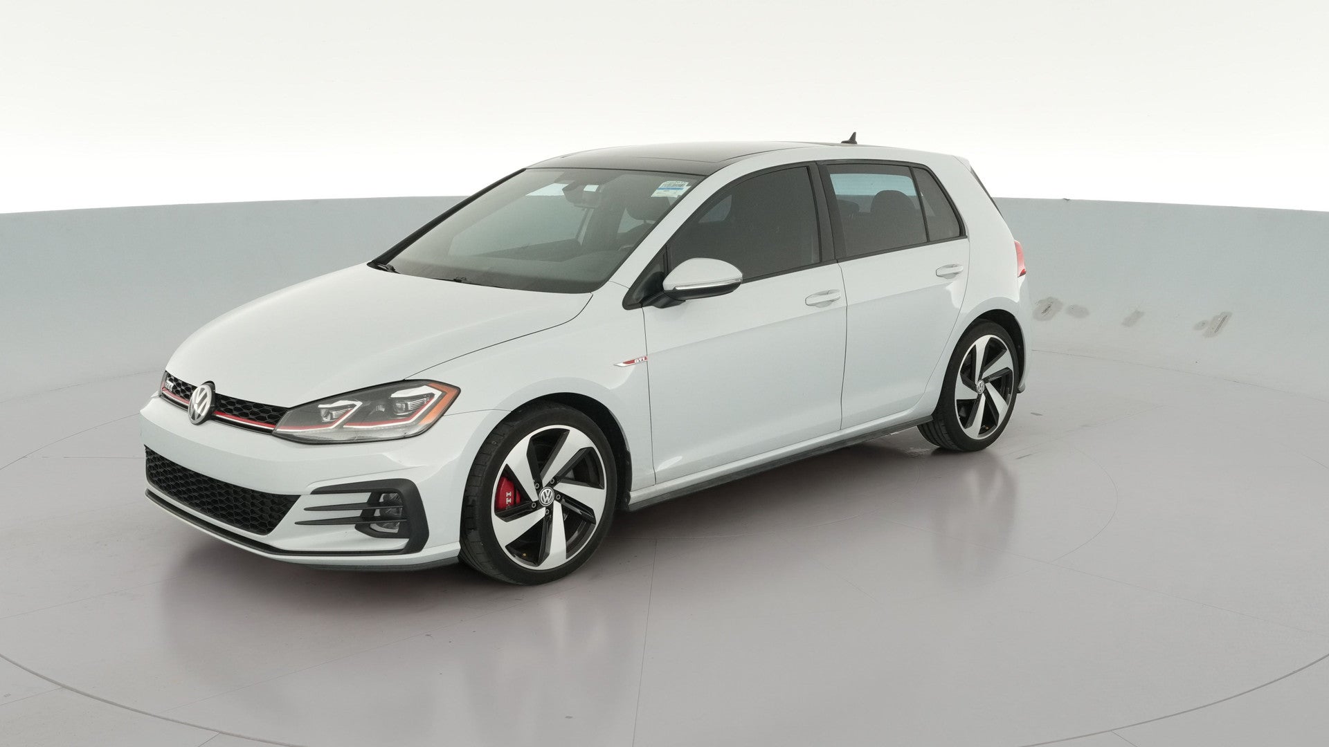 2018 Volkswagen Golf GTI vehicle photo