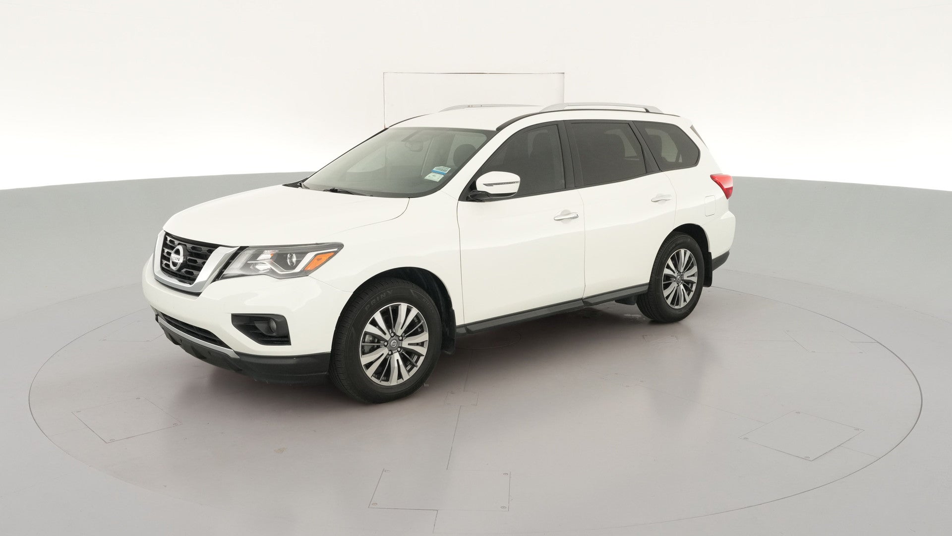 2019 Nissan Pathfinder vehicle photo