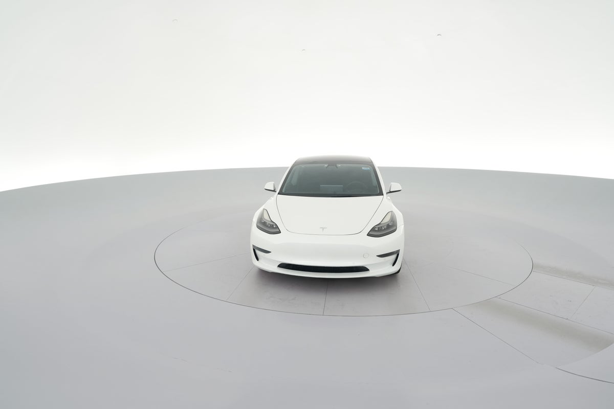 2021 Tesla Model 3 Long Range All-Wheel Drive in Pearl White — 360° view 1