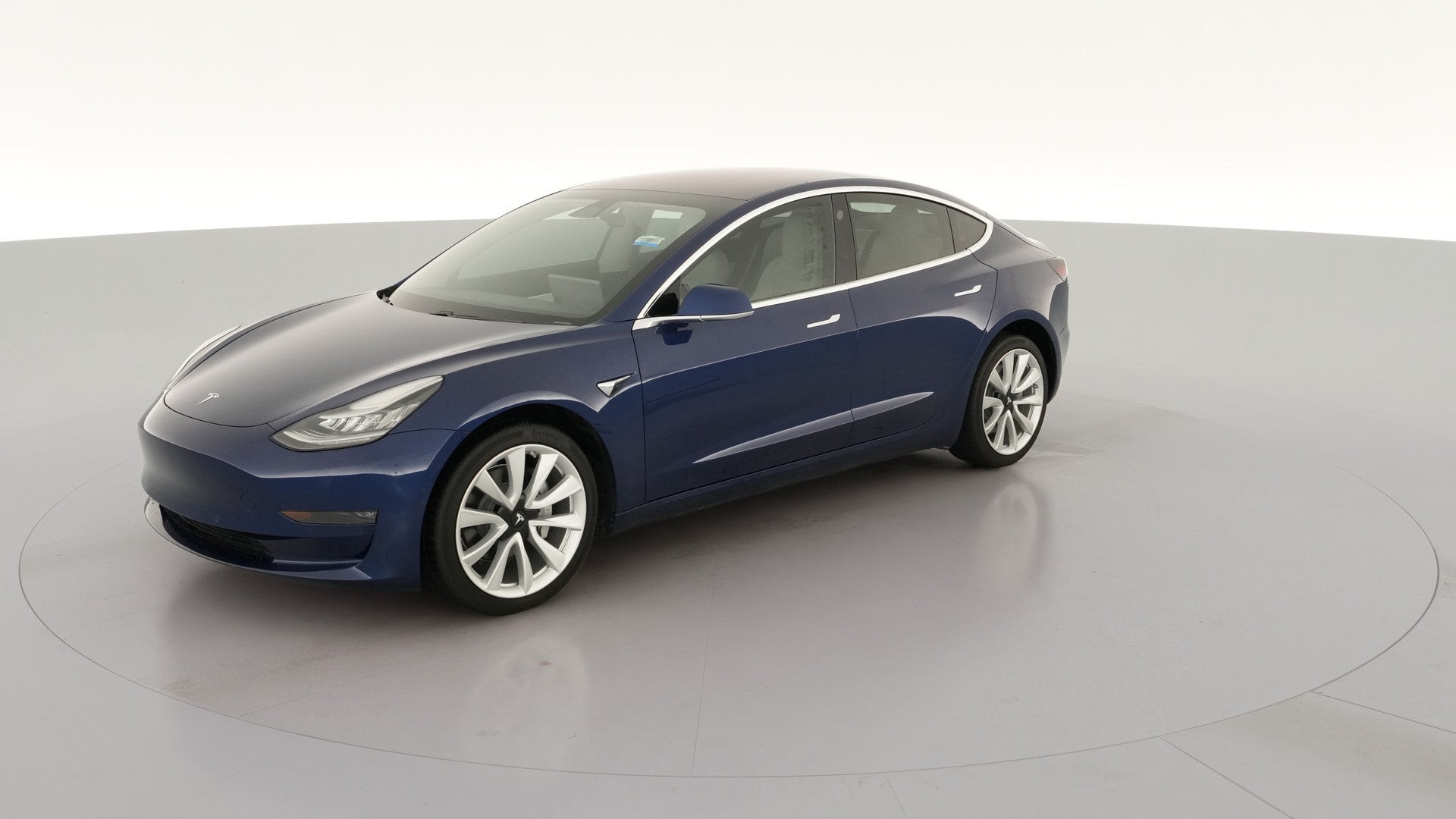 2018 Tesla Model 3 vehicle photo