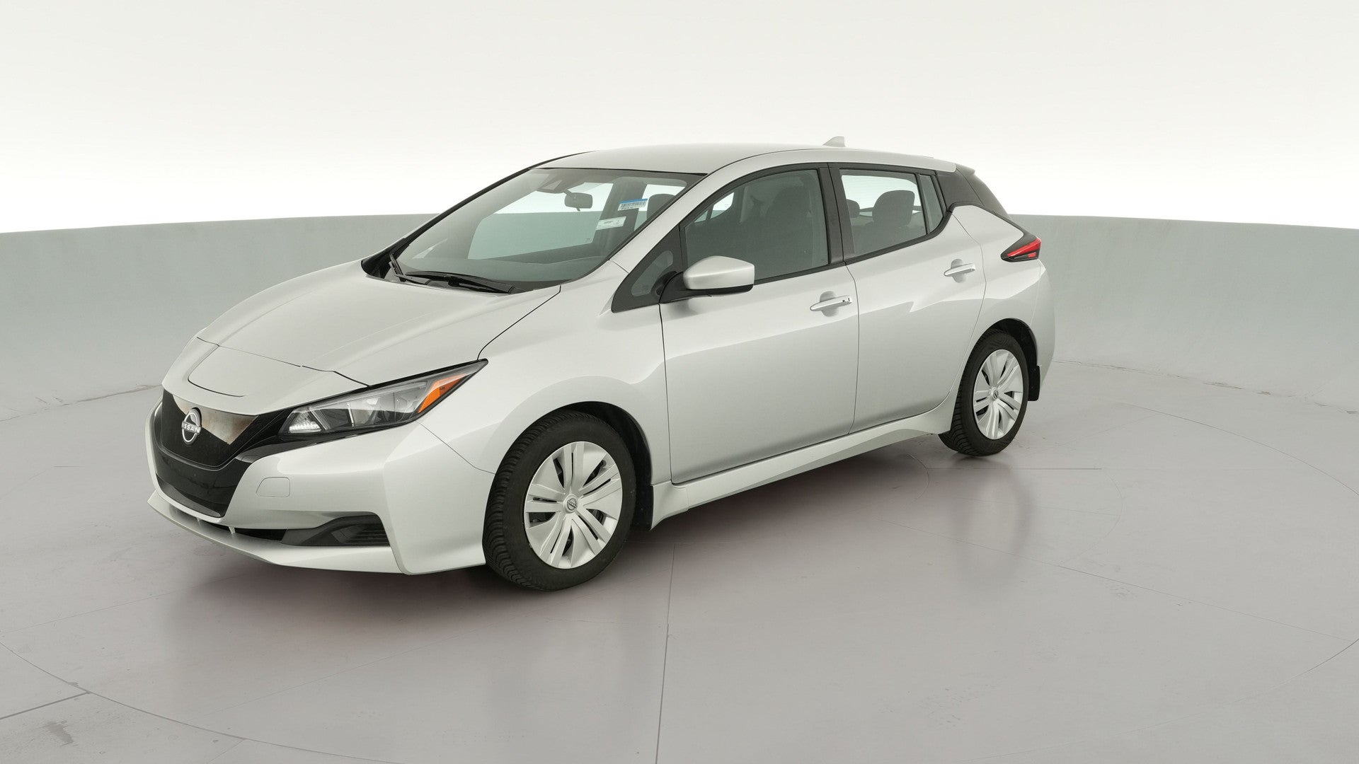 2024 Nissan LEAF vehicle photo