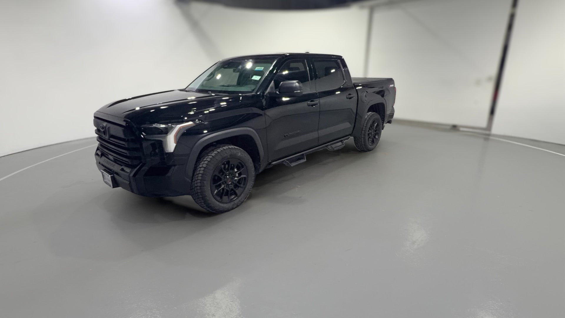 2023 Toyota Tundra CrewMax vehicle photo