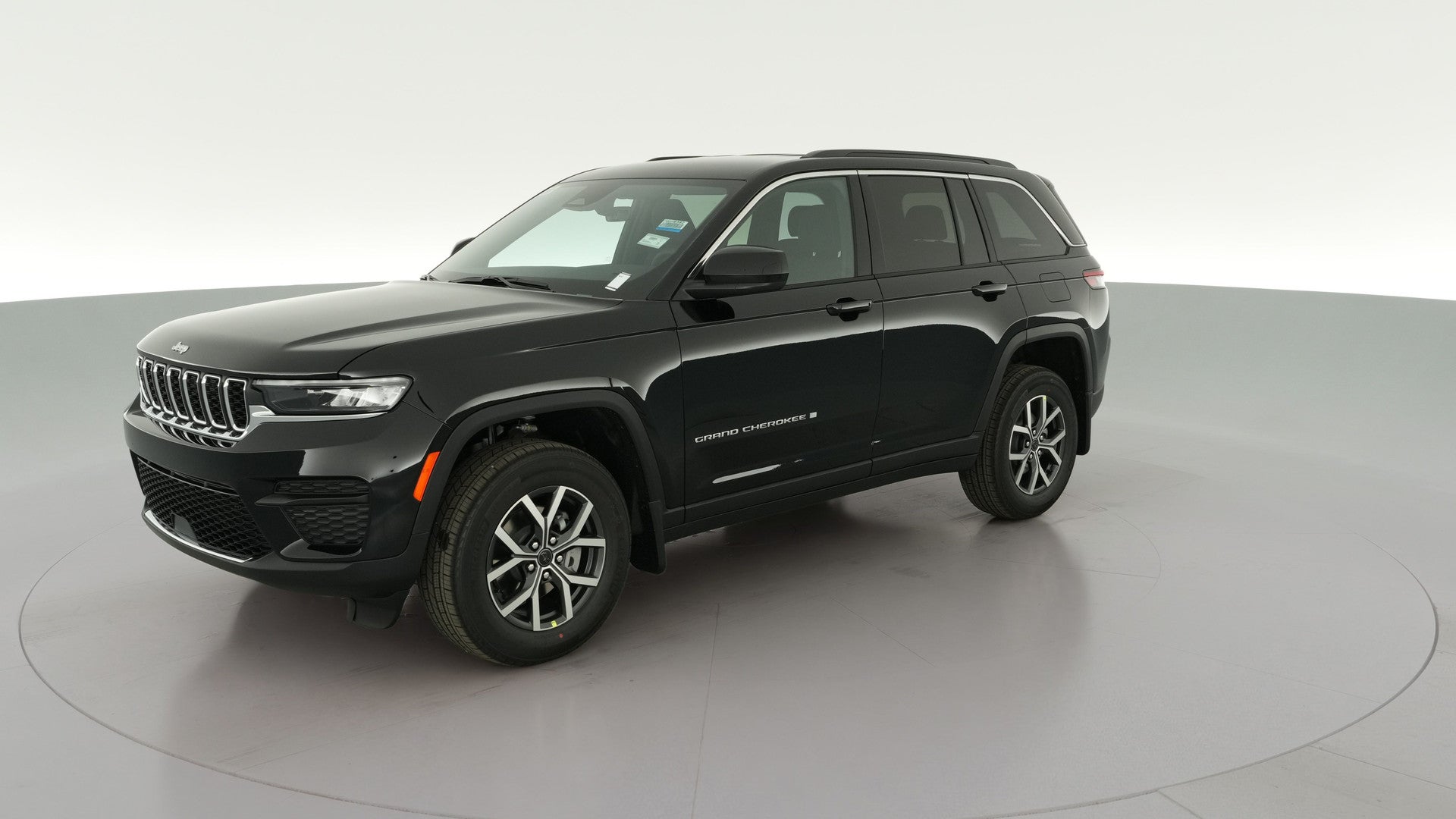 2027 Jeep Grand Cherokee vehicle photo