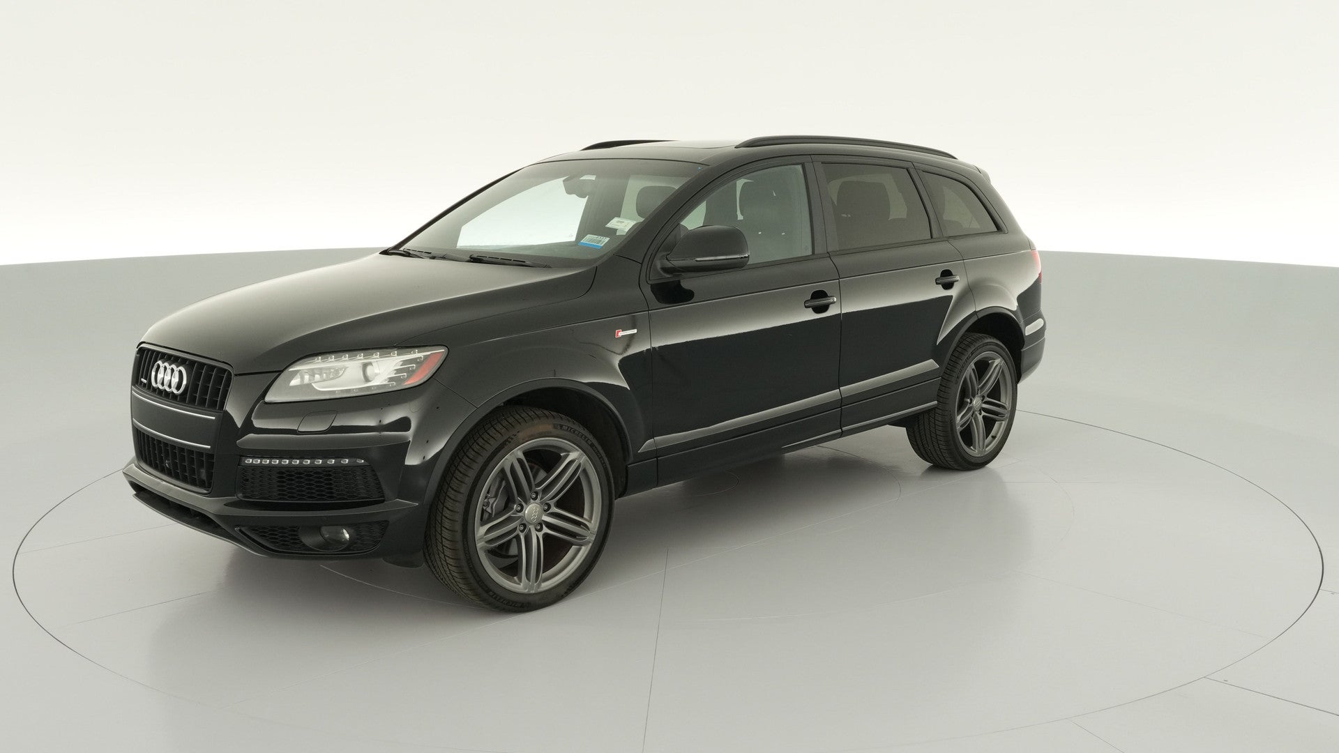 2015 Audi Q7 vehicle photo