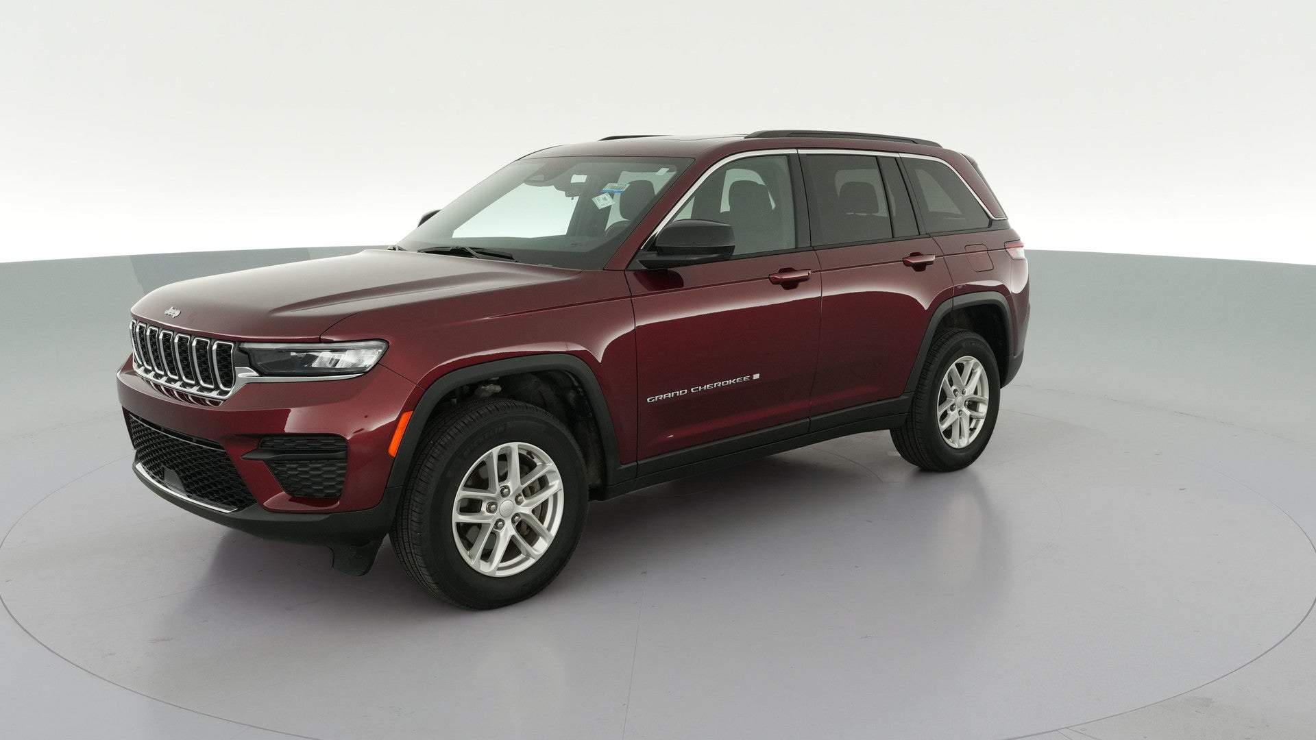 2025 Jeep Grand Cherokee vehicle photo
