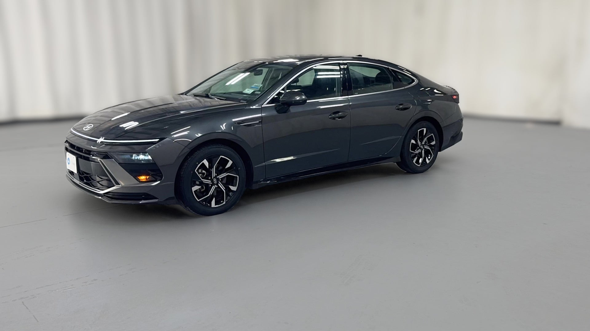 2025 Hyundai Sonata vehicle photo