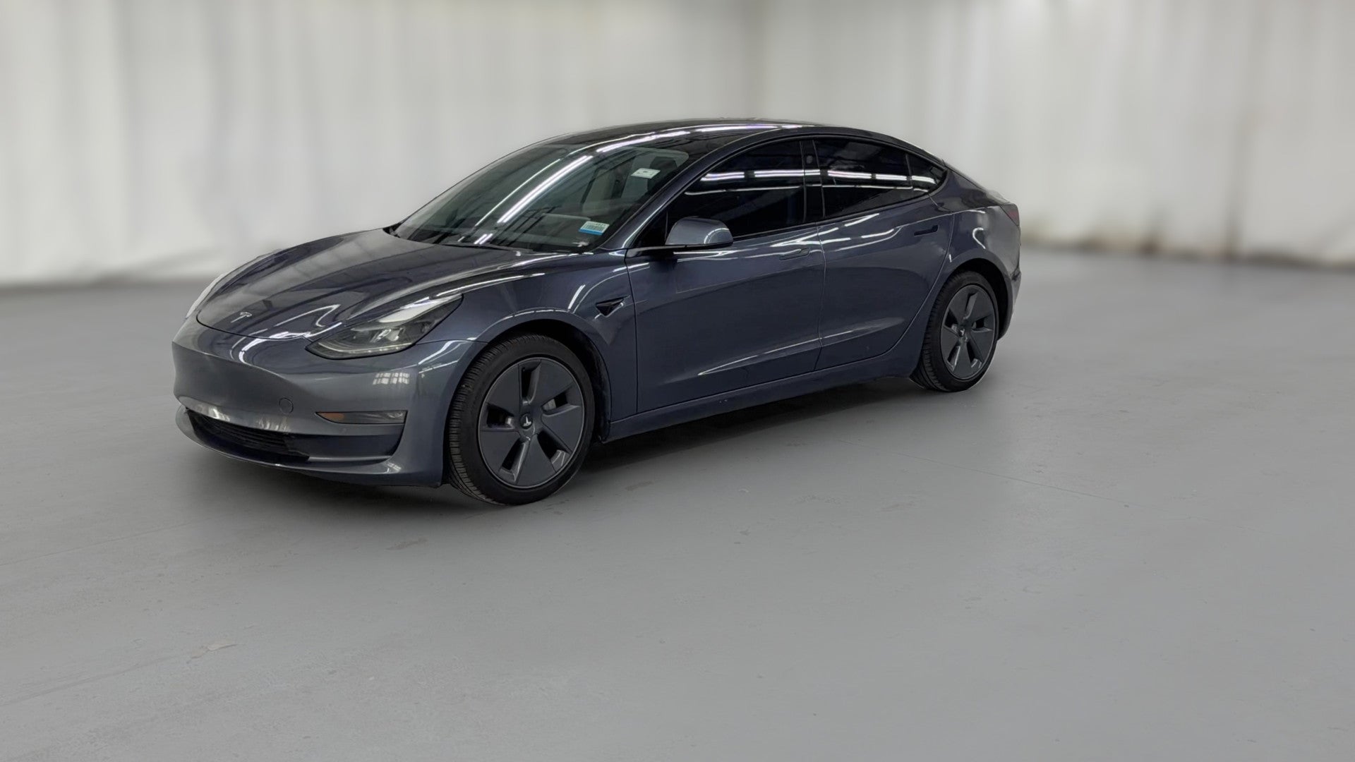 2022 Tesla Model 3 vehicle photo